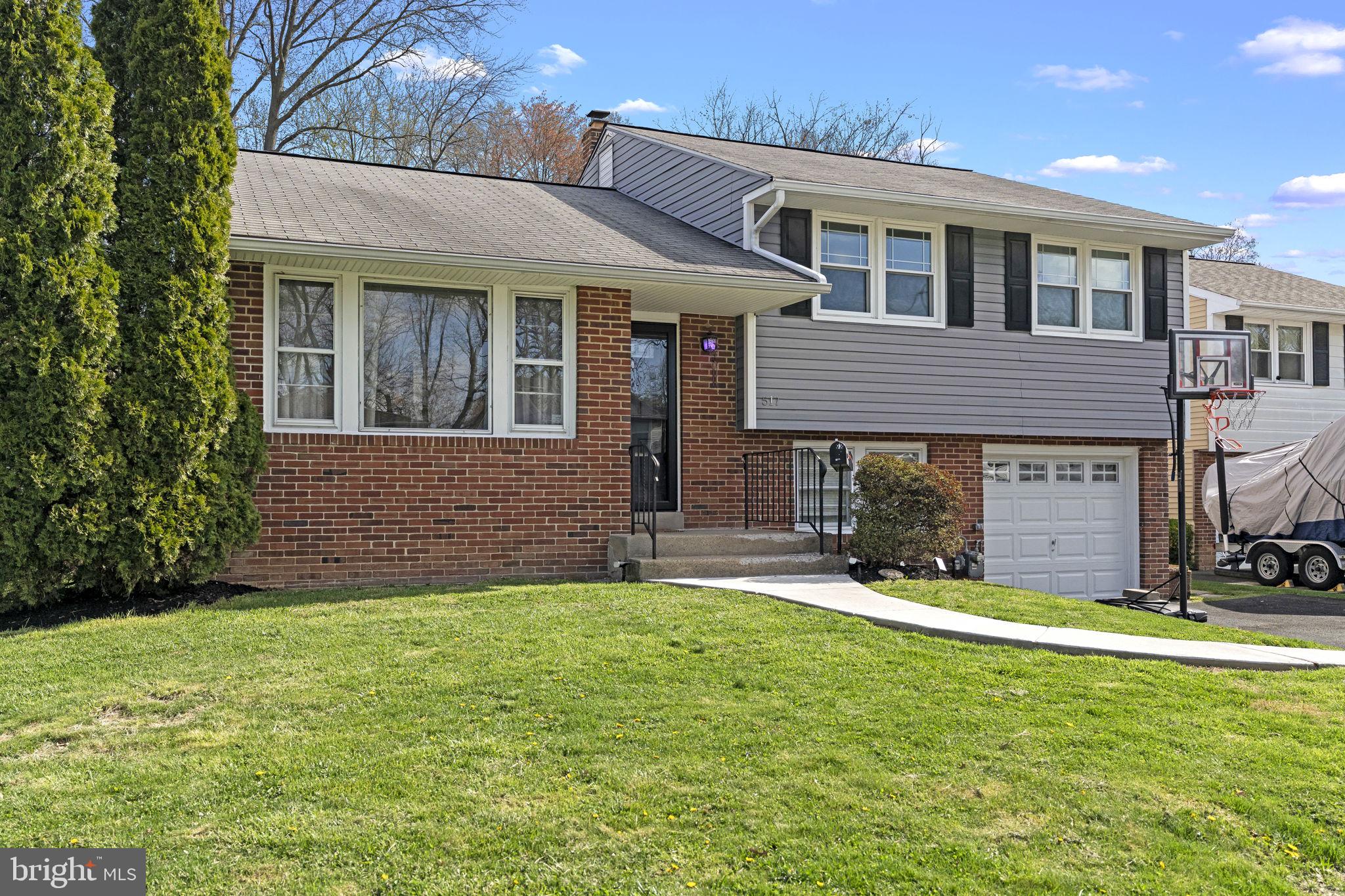 HILLTOP ESTATES - Residential