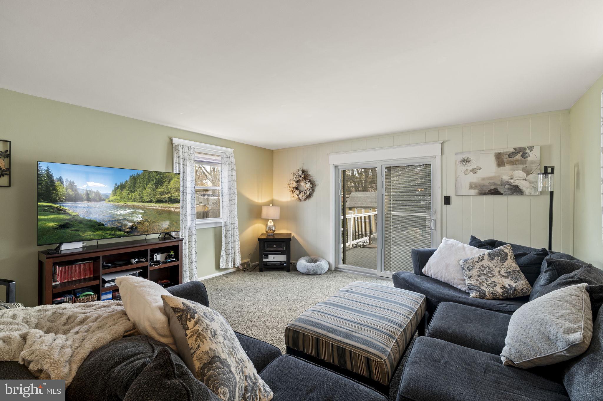 HILLTOP ESTATES - Residential