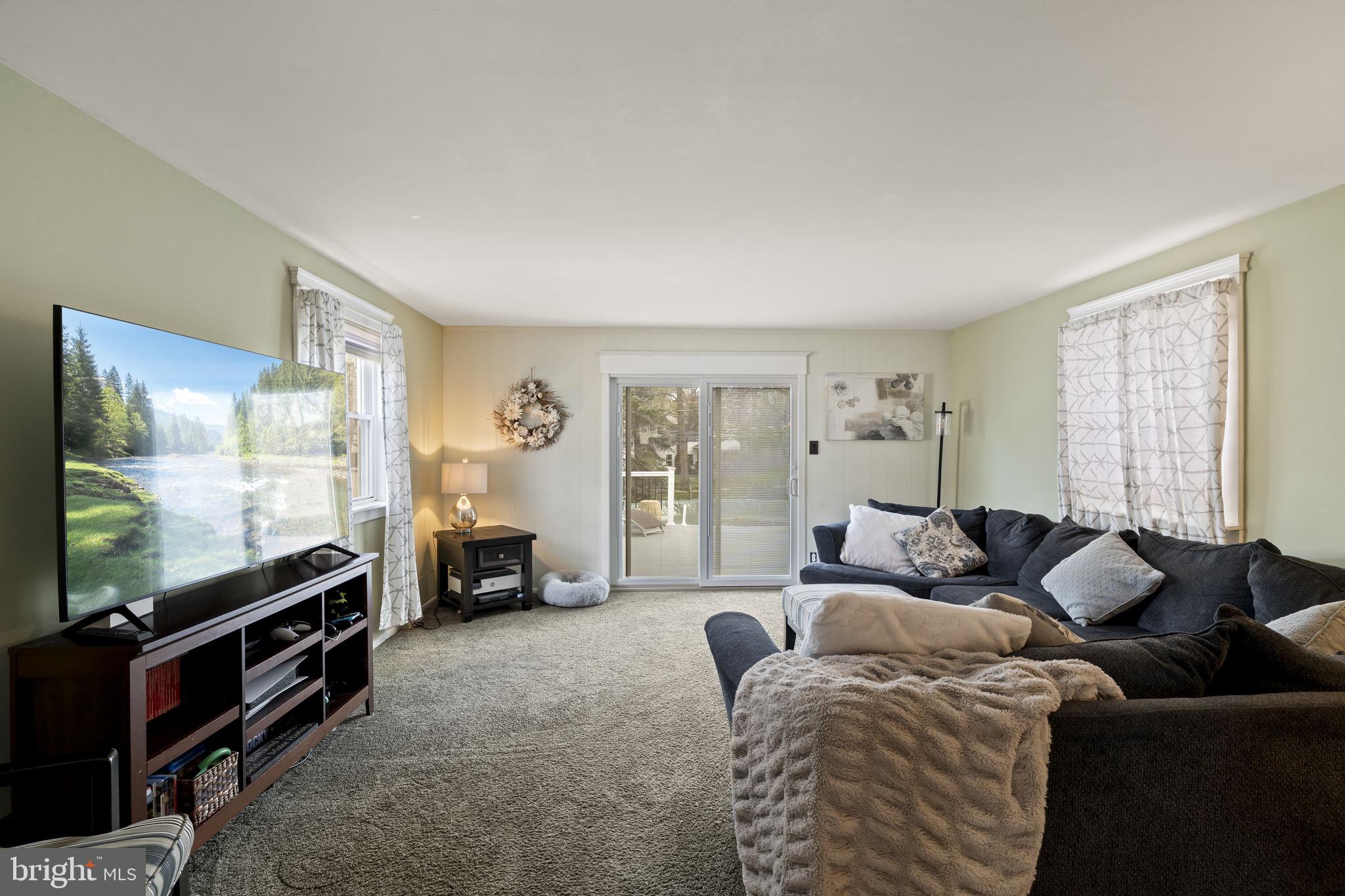 HILLTOP ESTATES - Residential