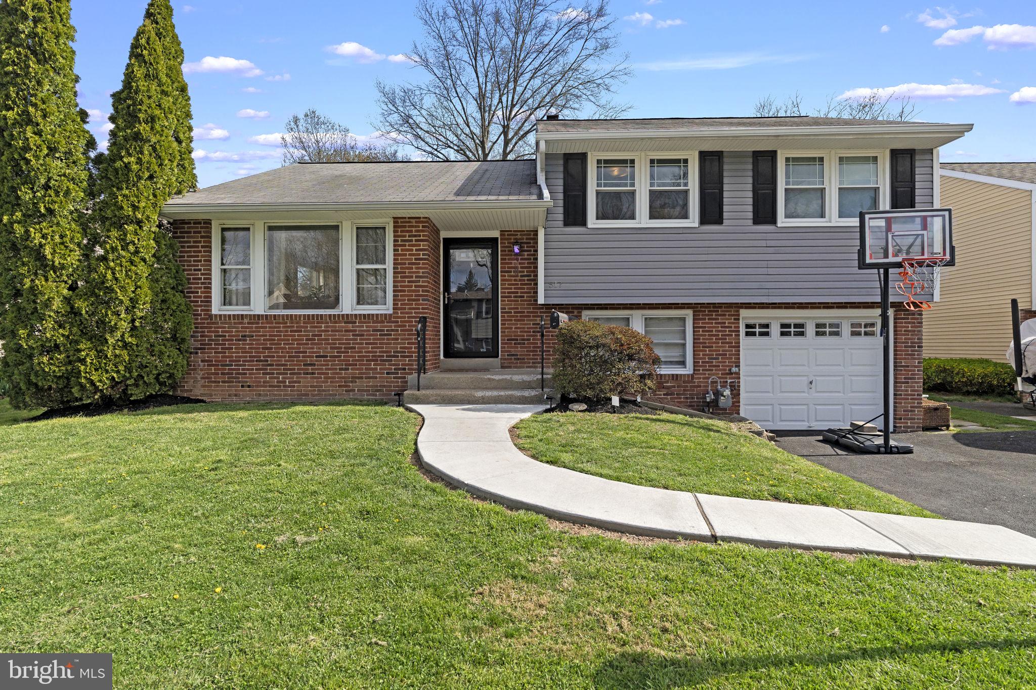 HILLTOP ESTATES - Residential