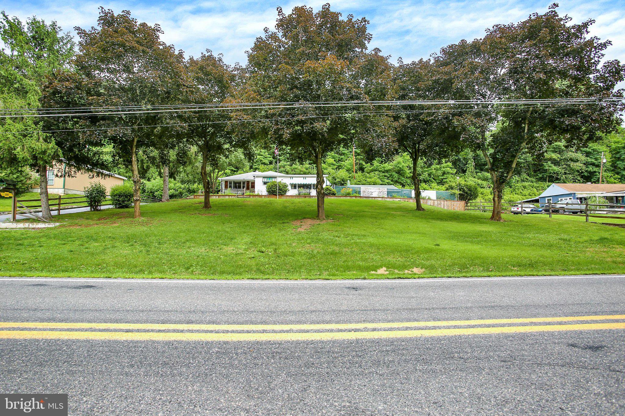 111 JUNIATA PARKWAY E