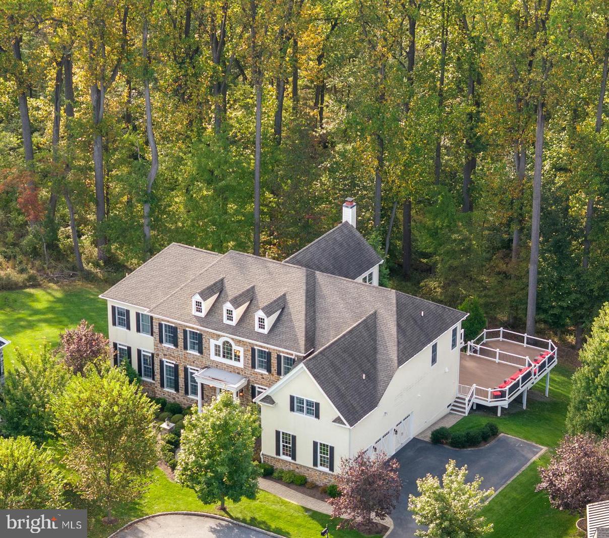 3917 WOODLAND DRIVE