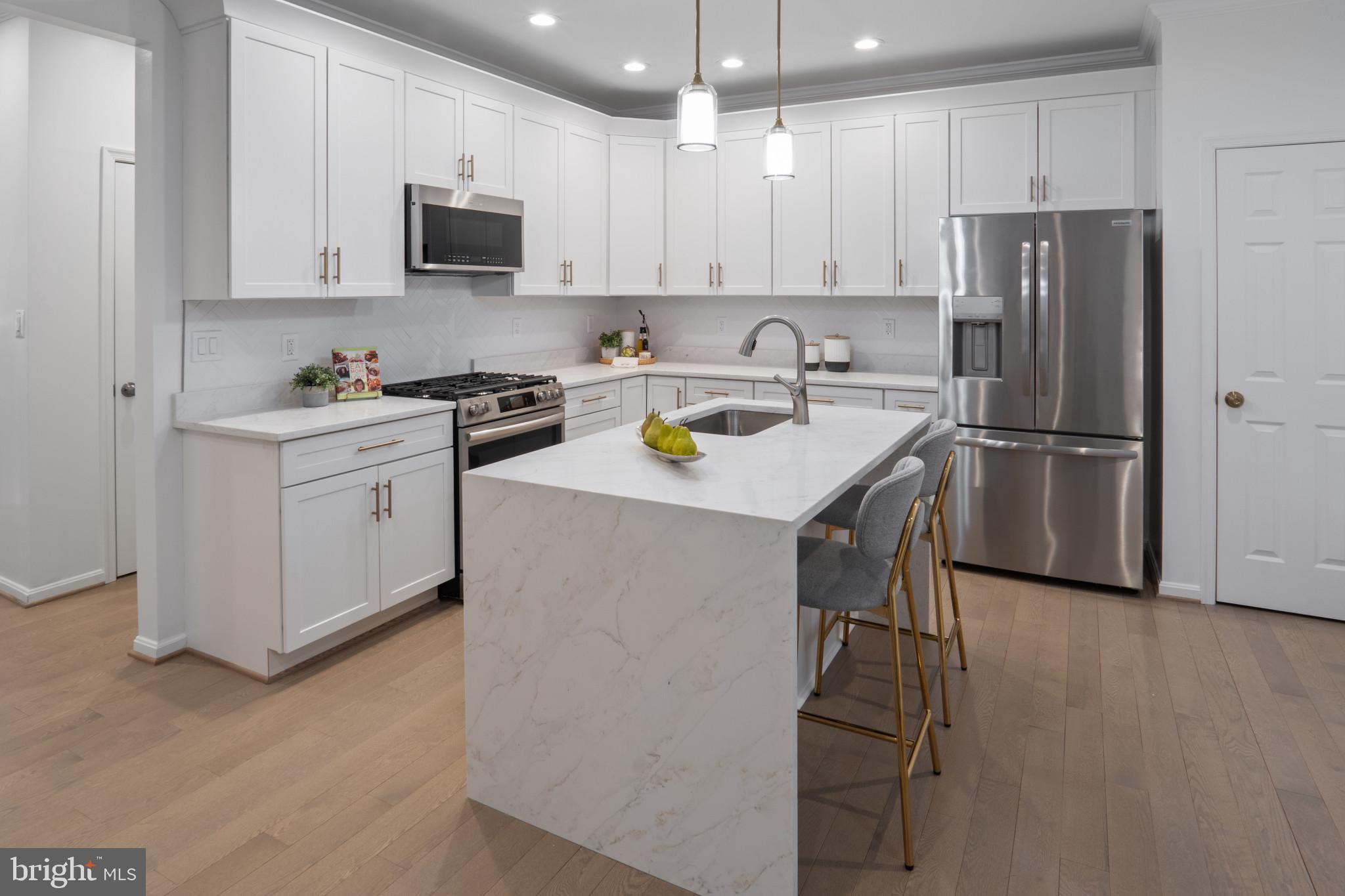 KINGSTOWNE - Residential