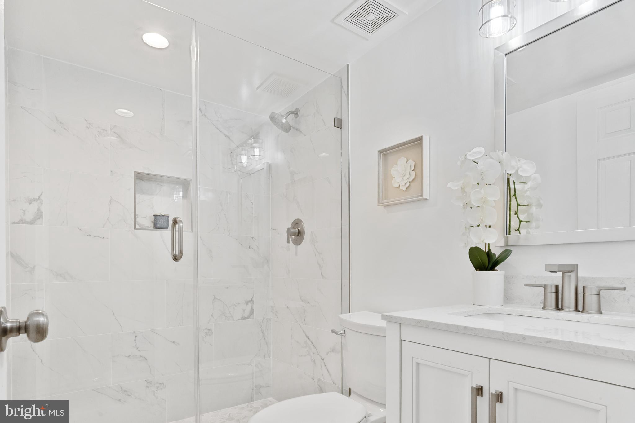 KINGSTOWNE - Residential