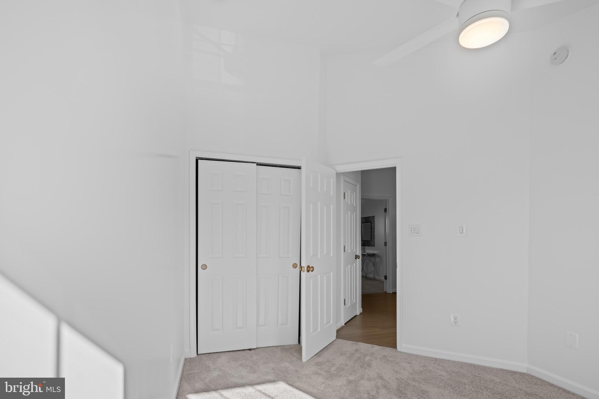 KINGSTOWNE - Residential