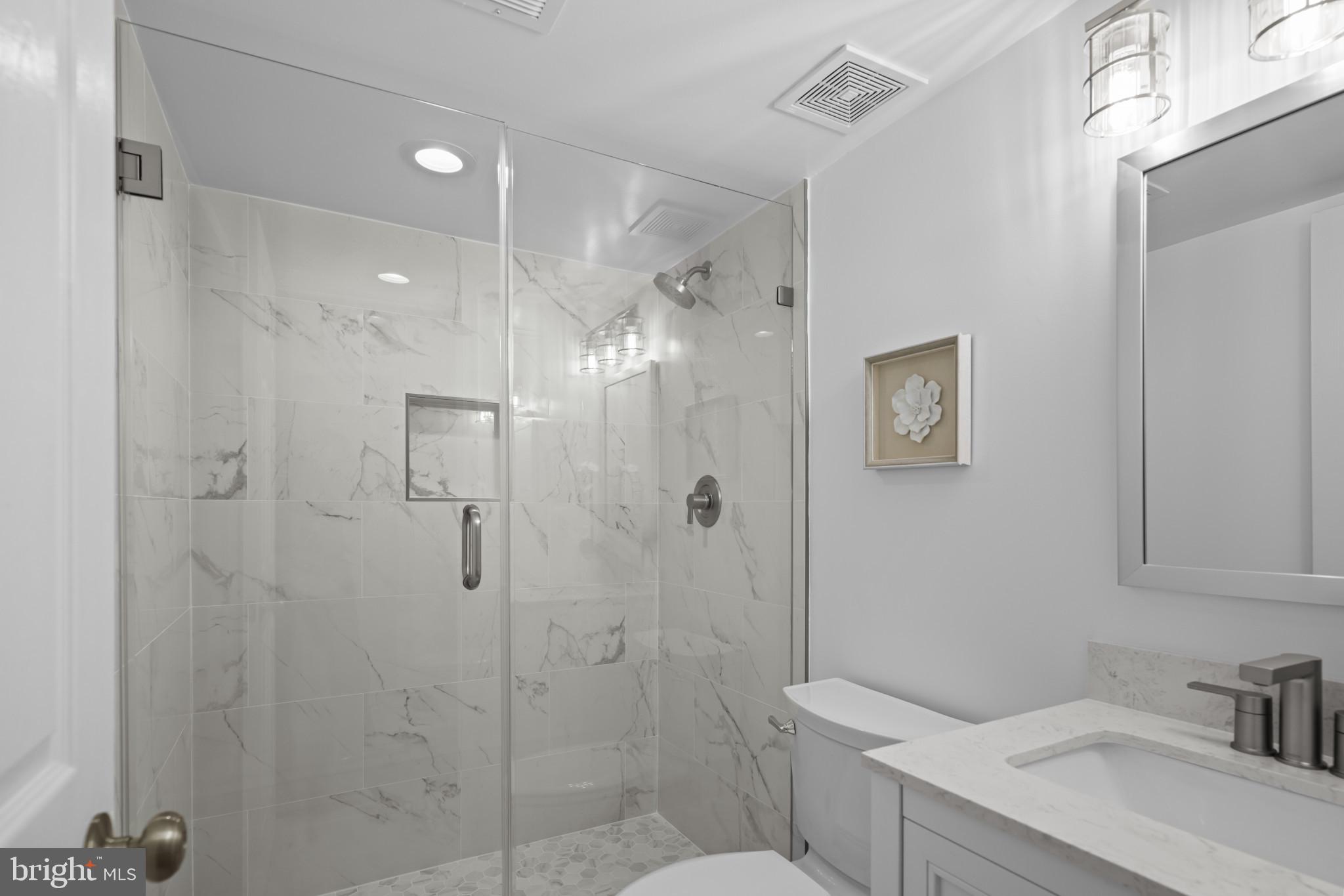 KINGSTOWNE - Residential