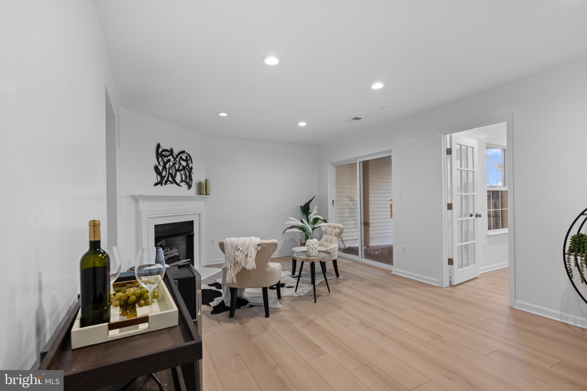 KINGSTOWNE - Residential