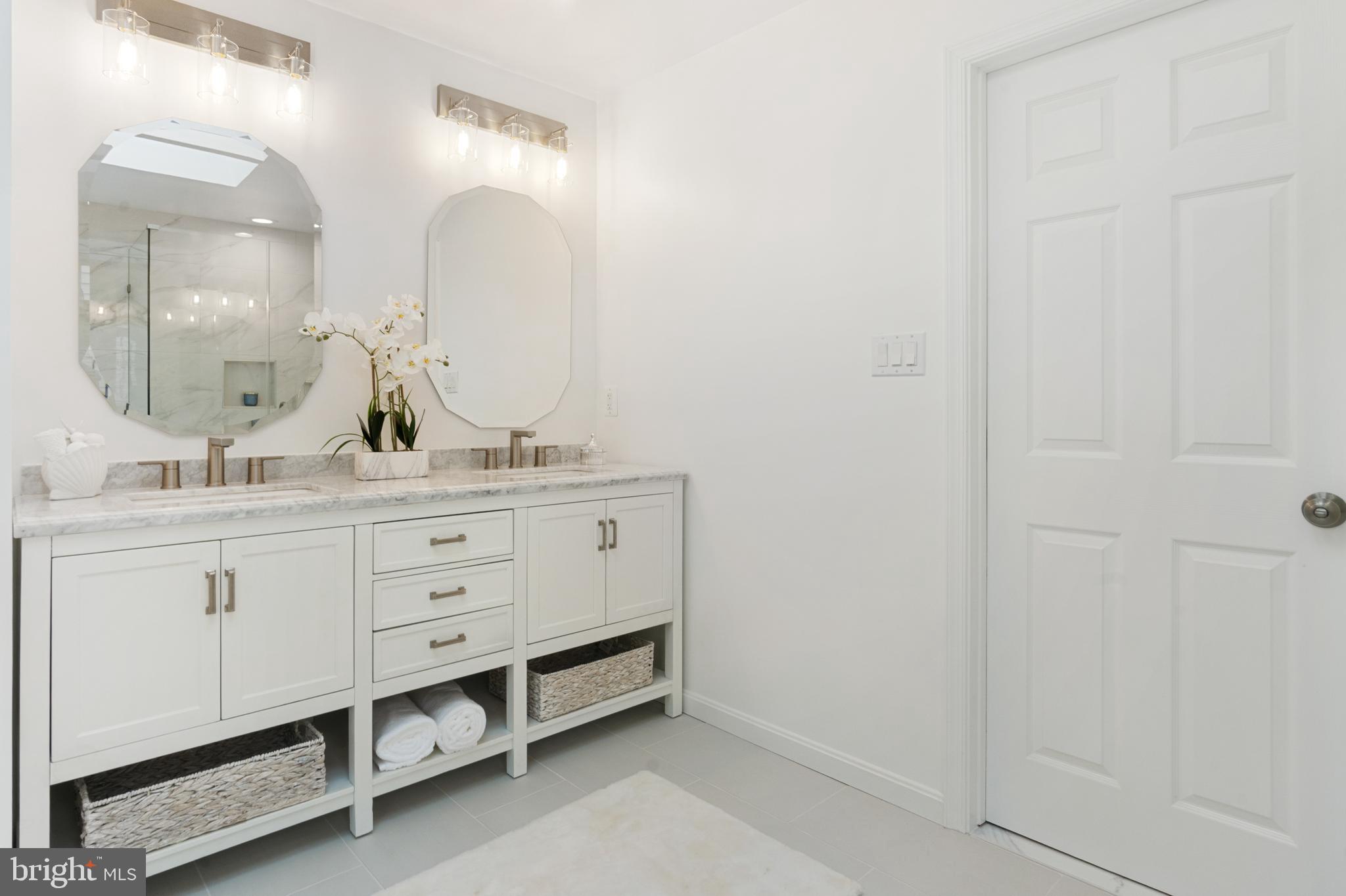 KINGSTOWNE - Residential