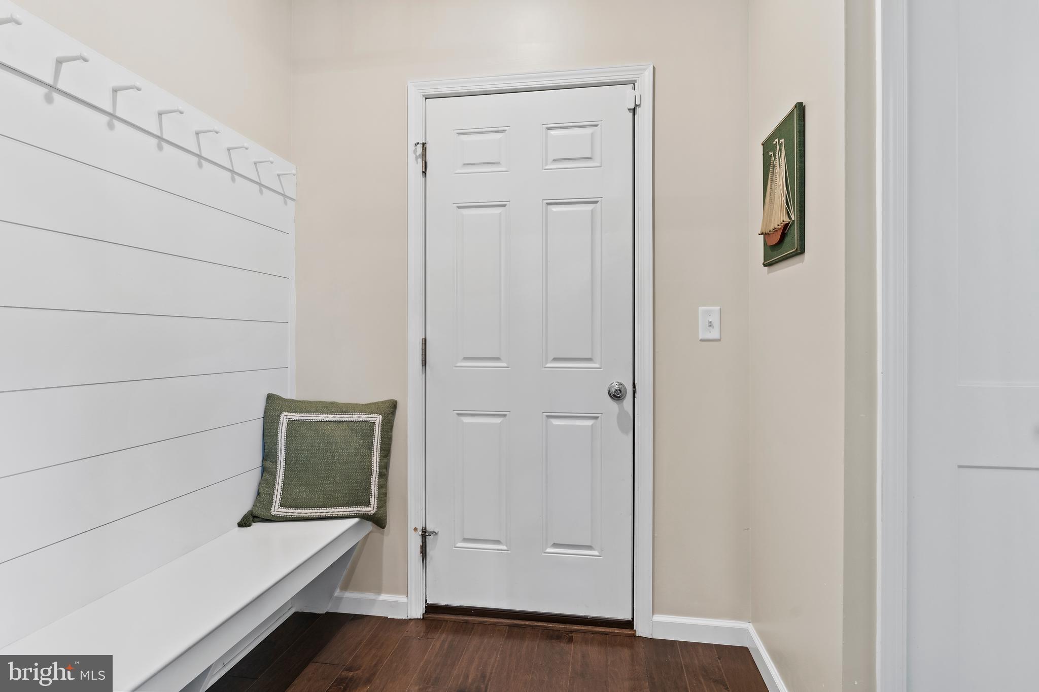 MEADOWBROOK FARMS - Residential