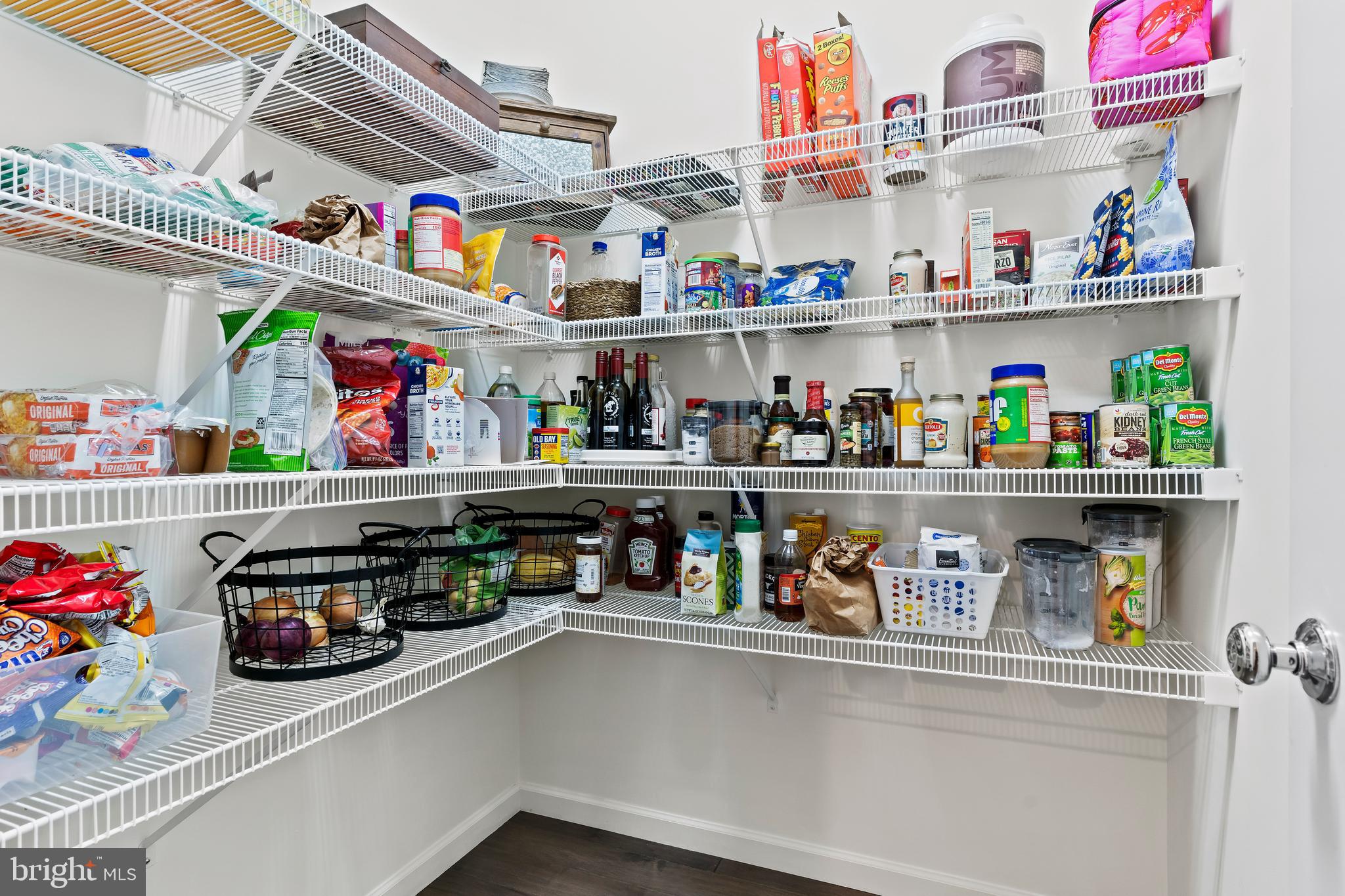 MEADOWBROOK FARMS - Residential