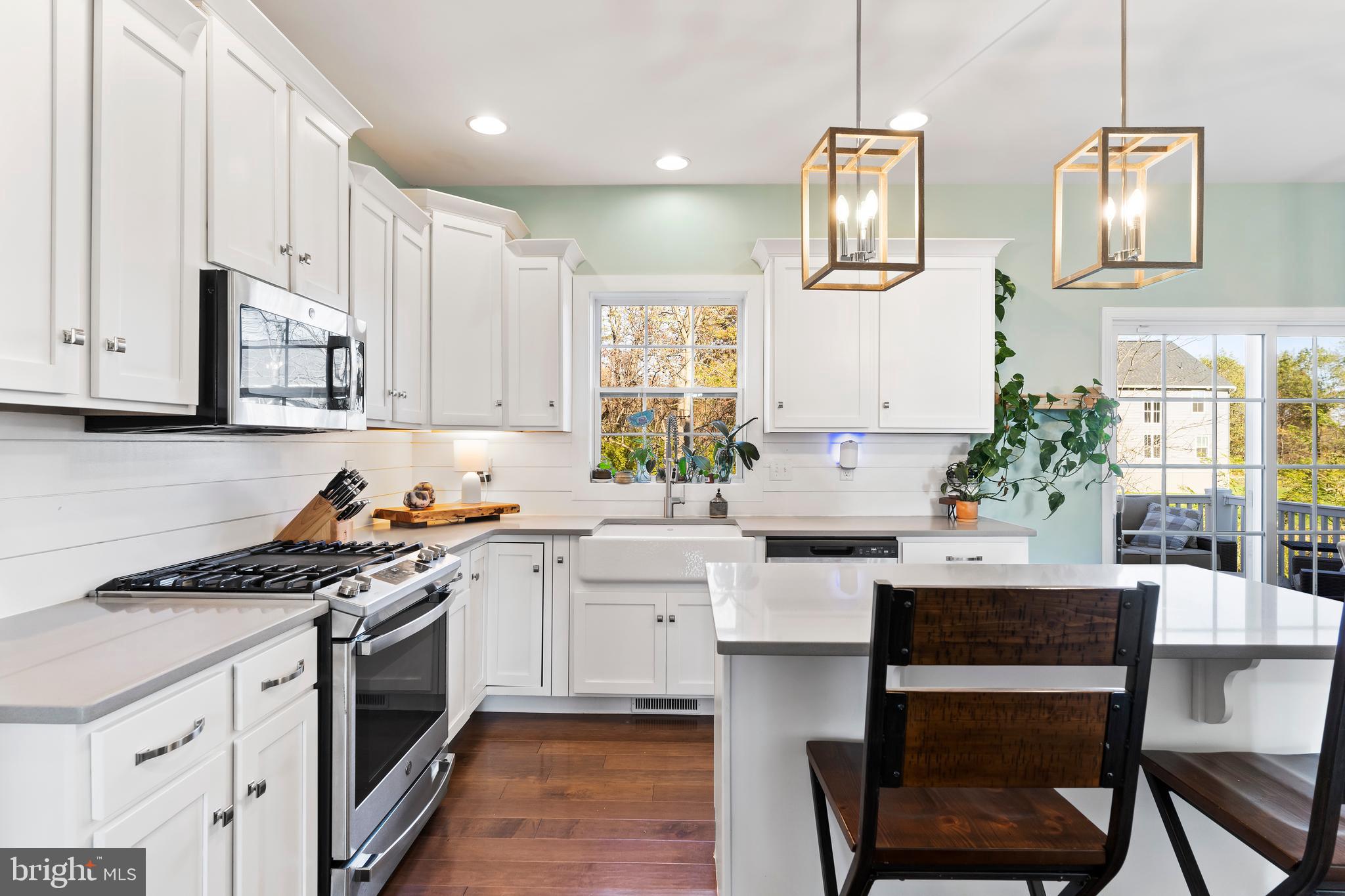 MEADOWBROOK FARMS - Residential