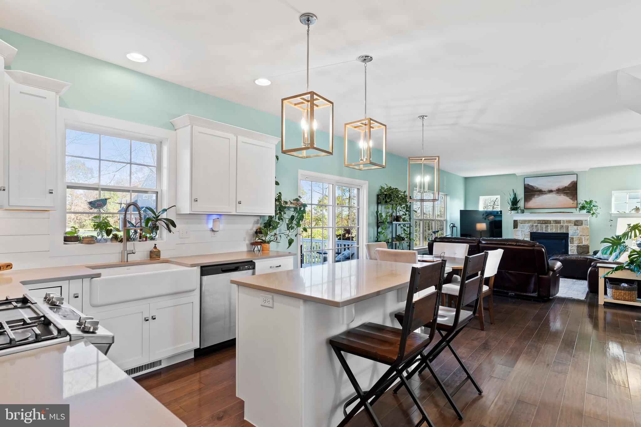 MEADOWBROOK FARMS - Residential