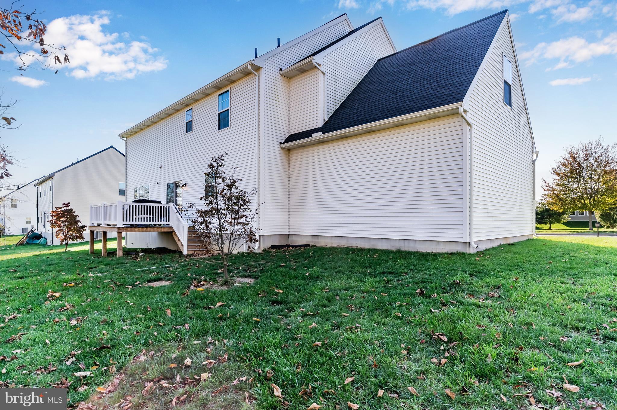 MEADOWBROOK FARMS - Residential