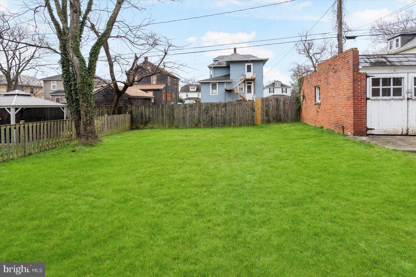 MERRIDALE LITTLE FARMS - Residential