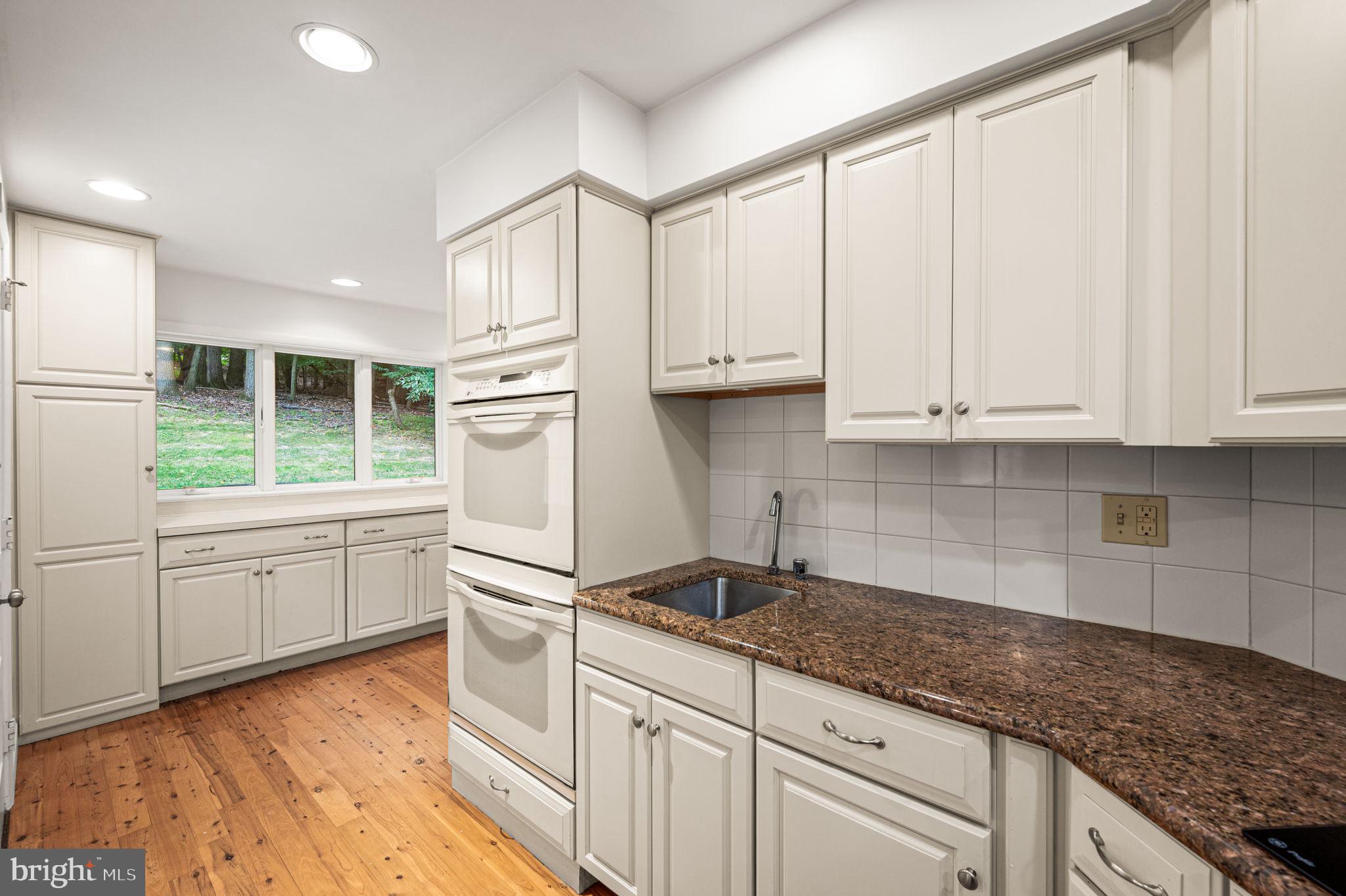 AVONWOOD - Residential