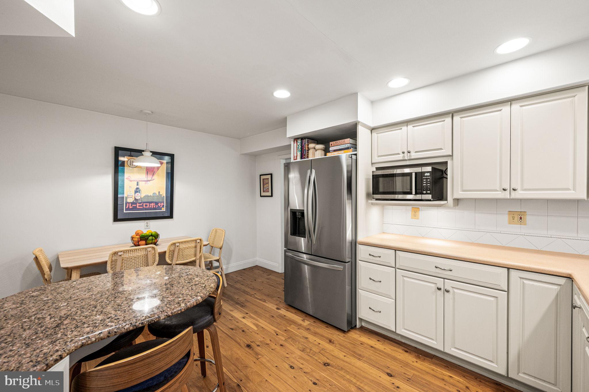 AVONWOOD - Residential