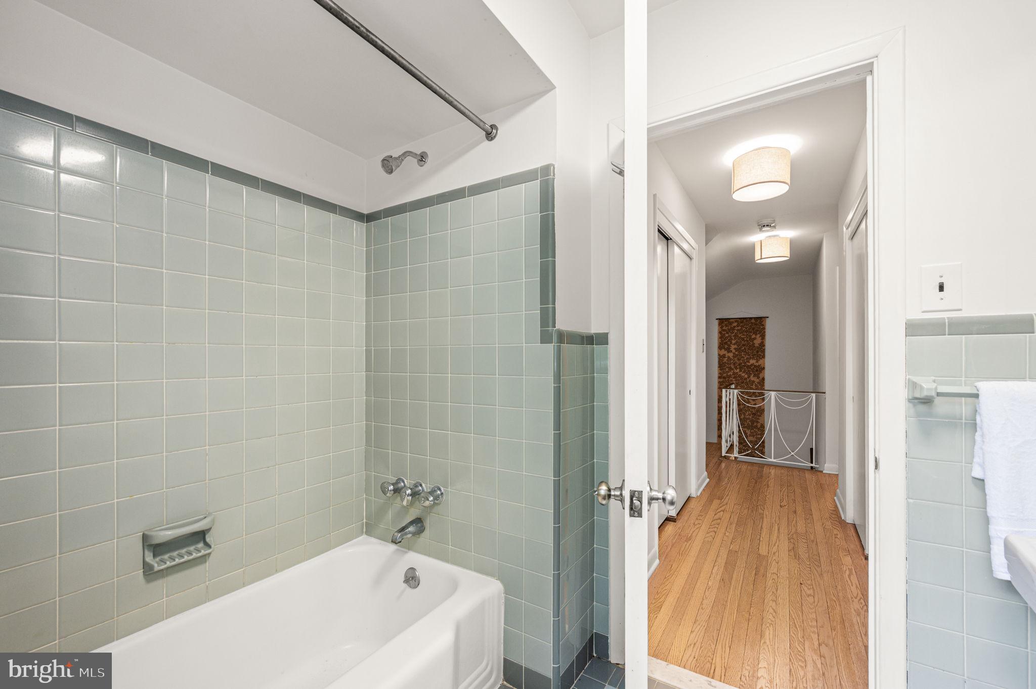 AVONWOOD - Residential