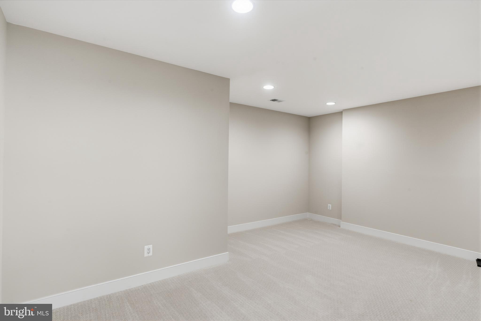 CHESTERBROOK GARDENS - Residential