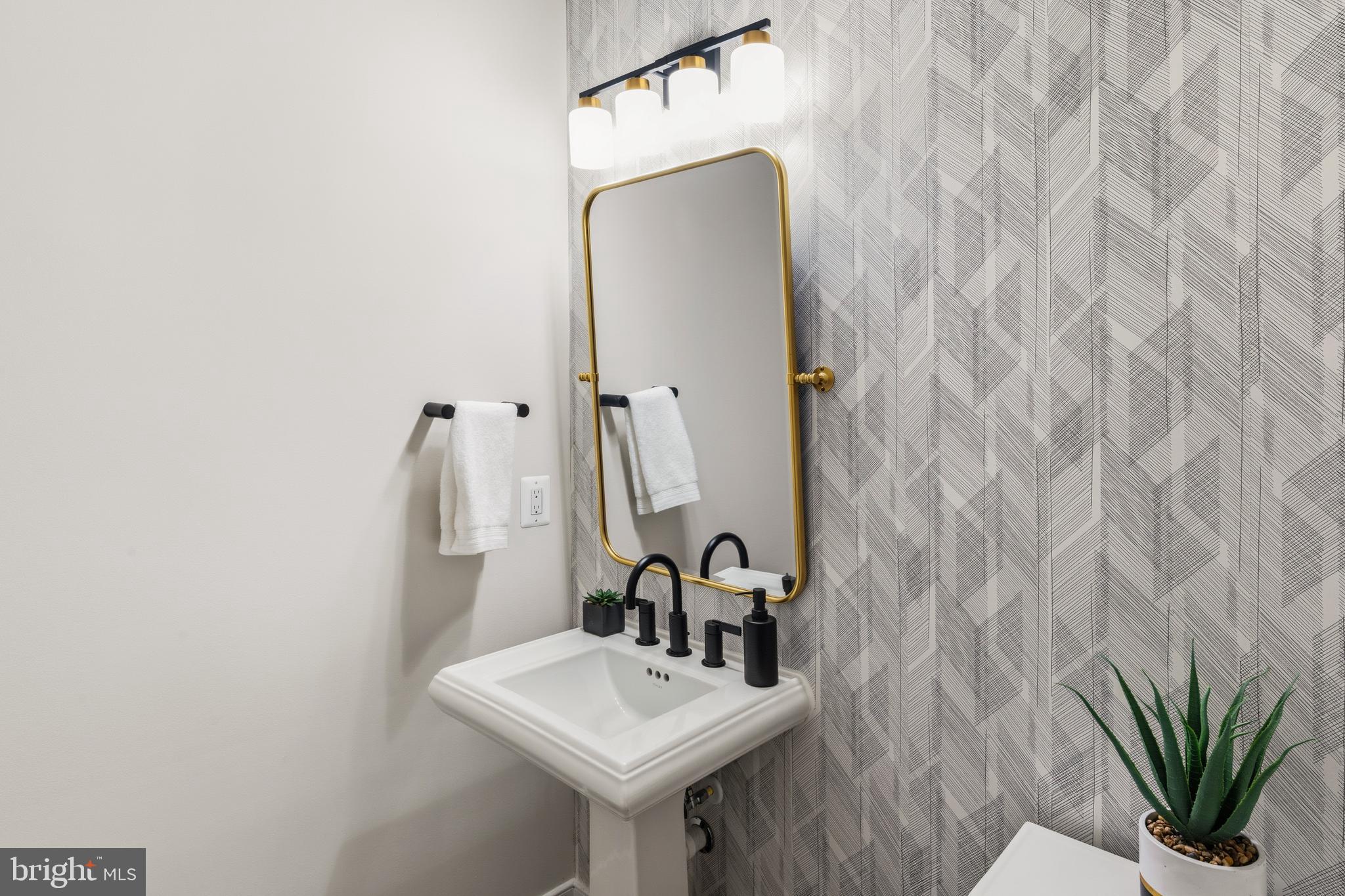 CHESTERBROOK GARDENS - Residential