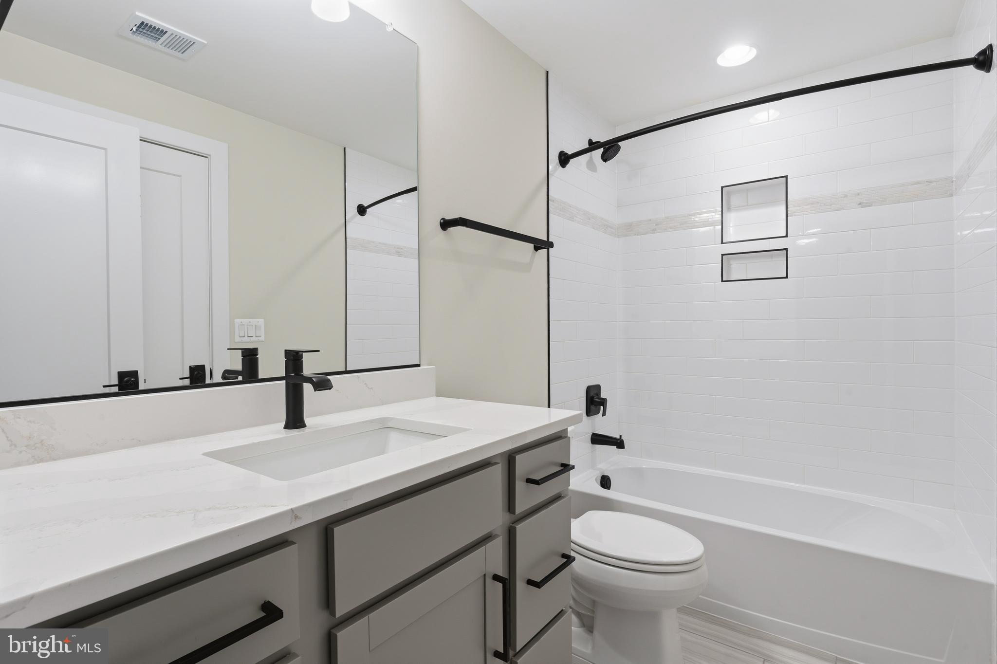 CHESTERBROOK GARDENS - Residential