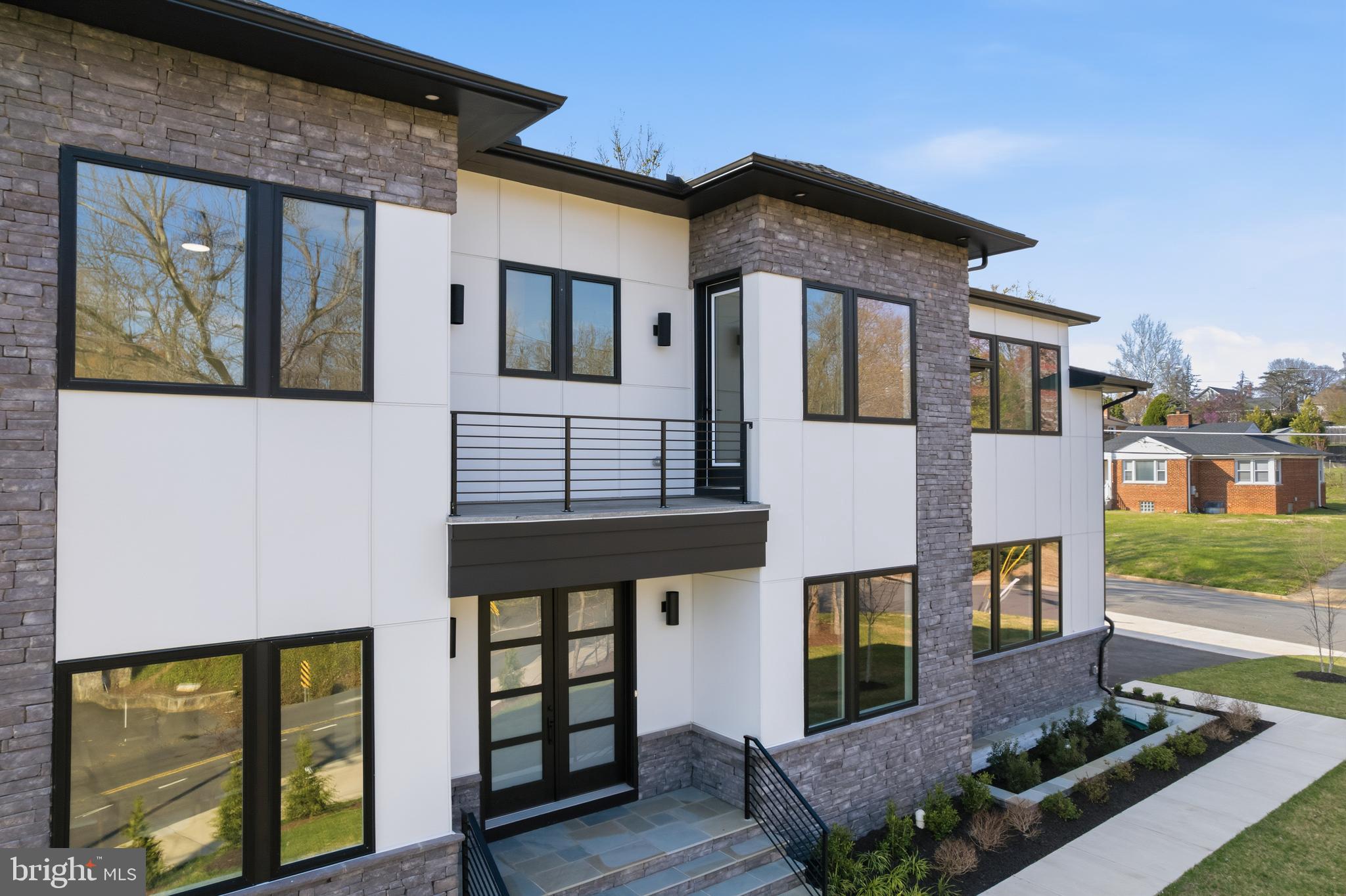 CHESTERBROOK GARDENS - Residential