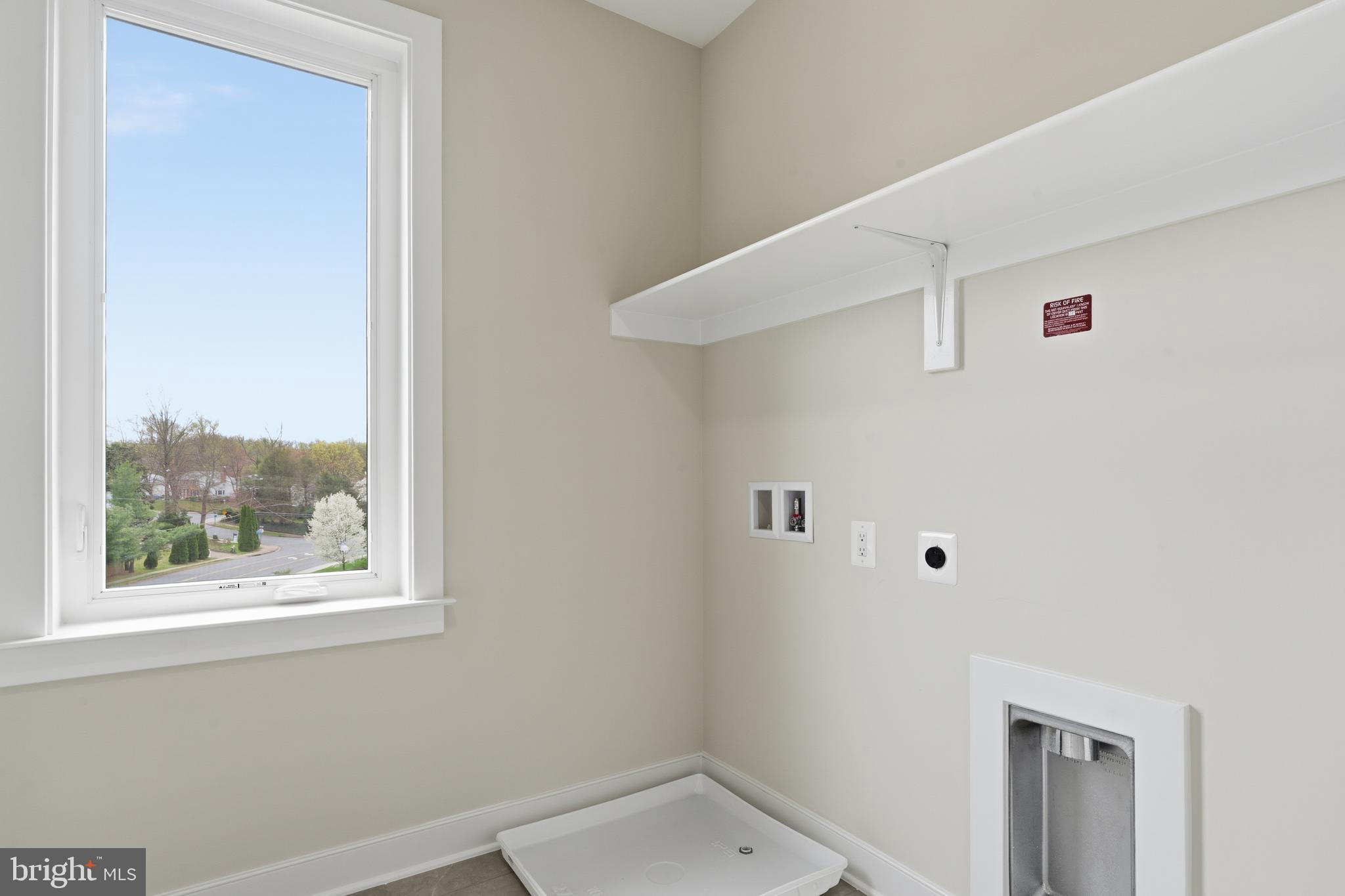 CHESTERBROOK GARDENS - Residential