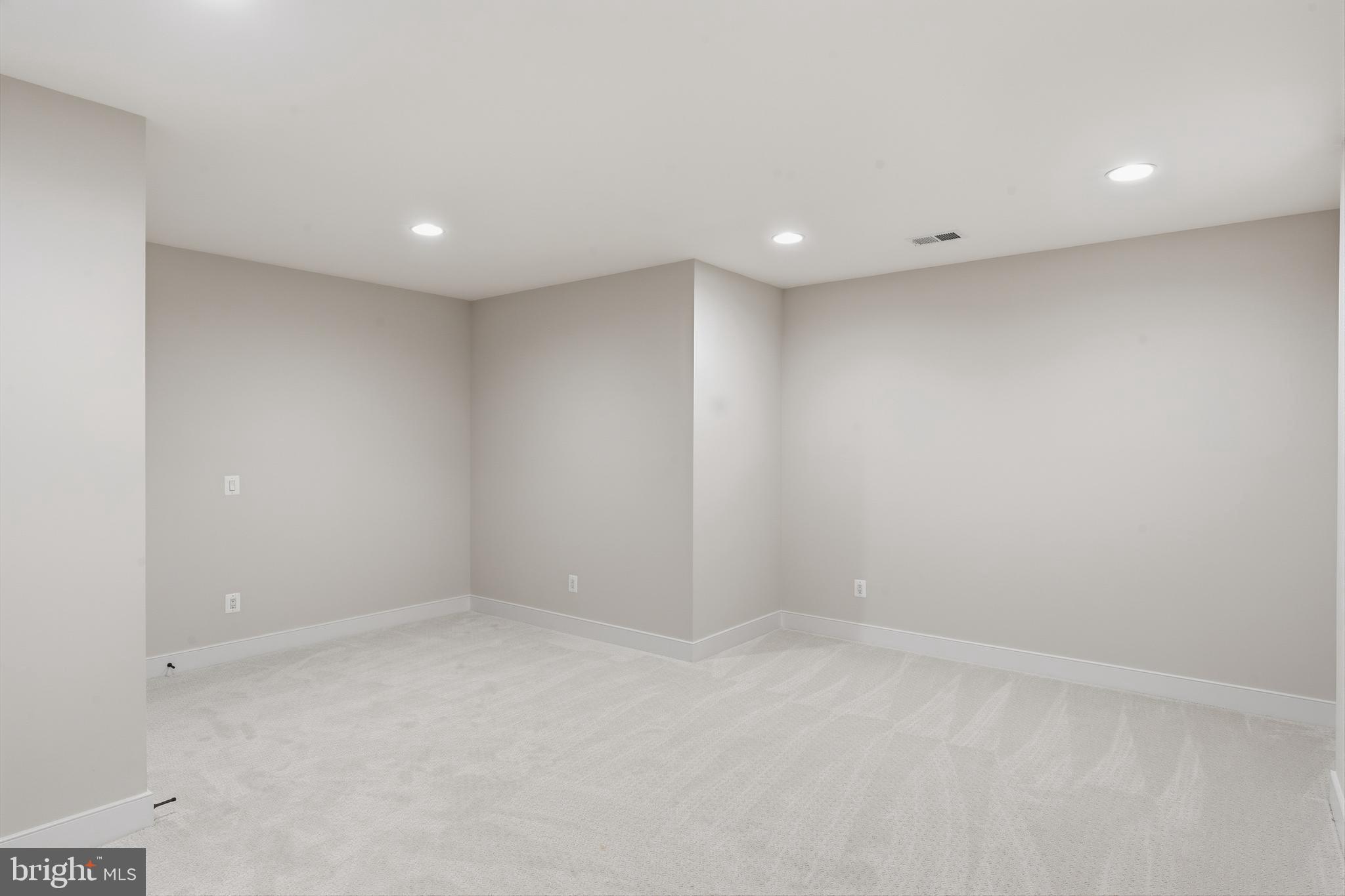 CHESTERBROOK GARDENS - Residential