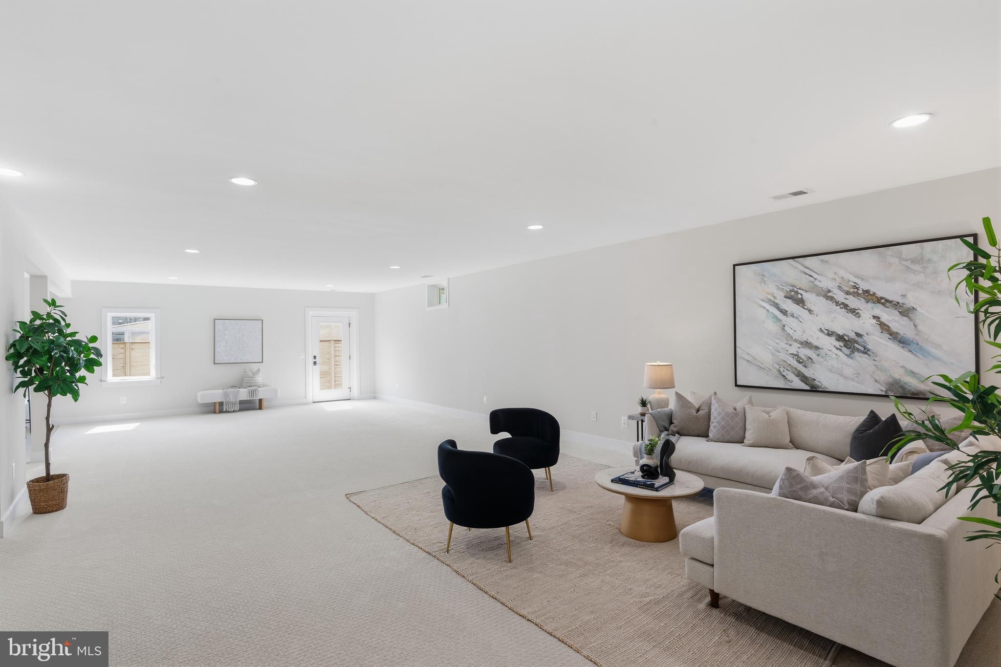 CHESTERBROOK GARDENS - Residential