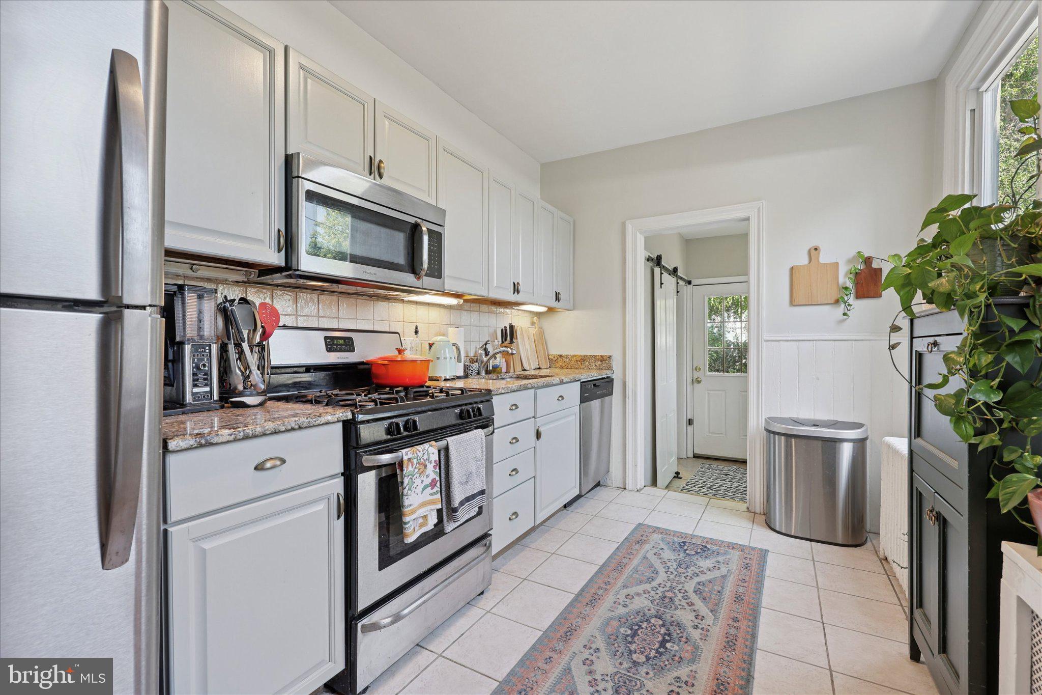 466 CONARROE STREET 1/2