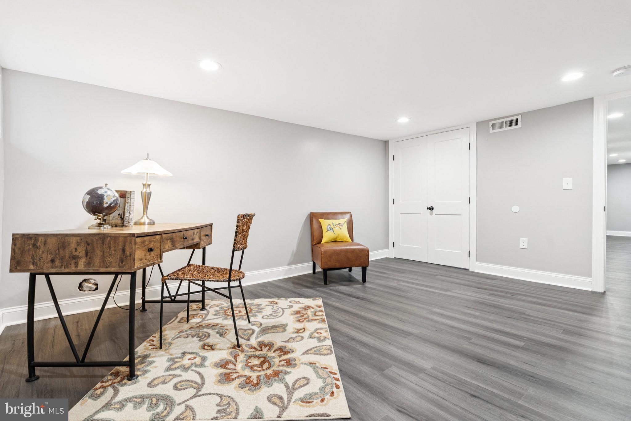 HIGHLANDTOWN - Residential