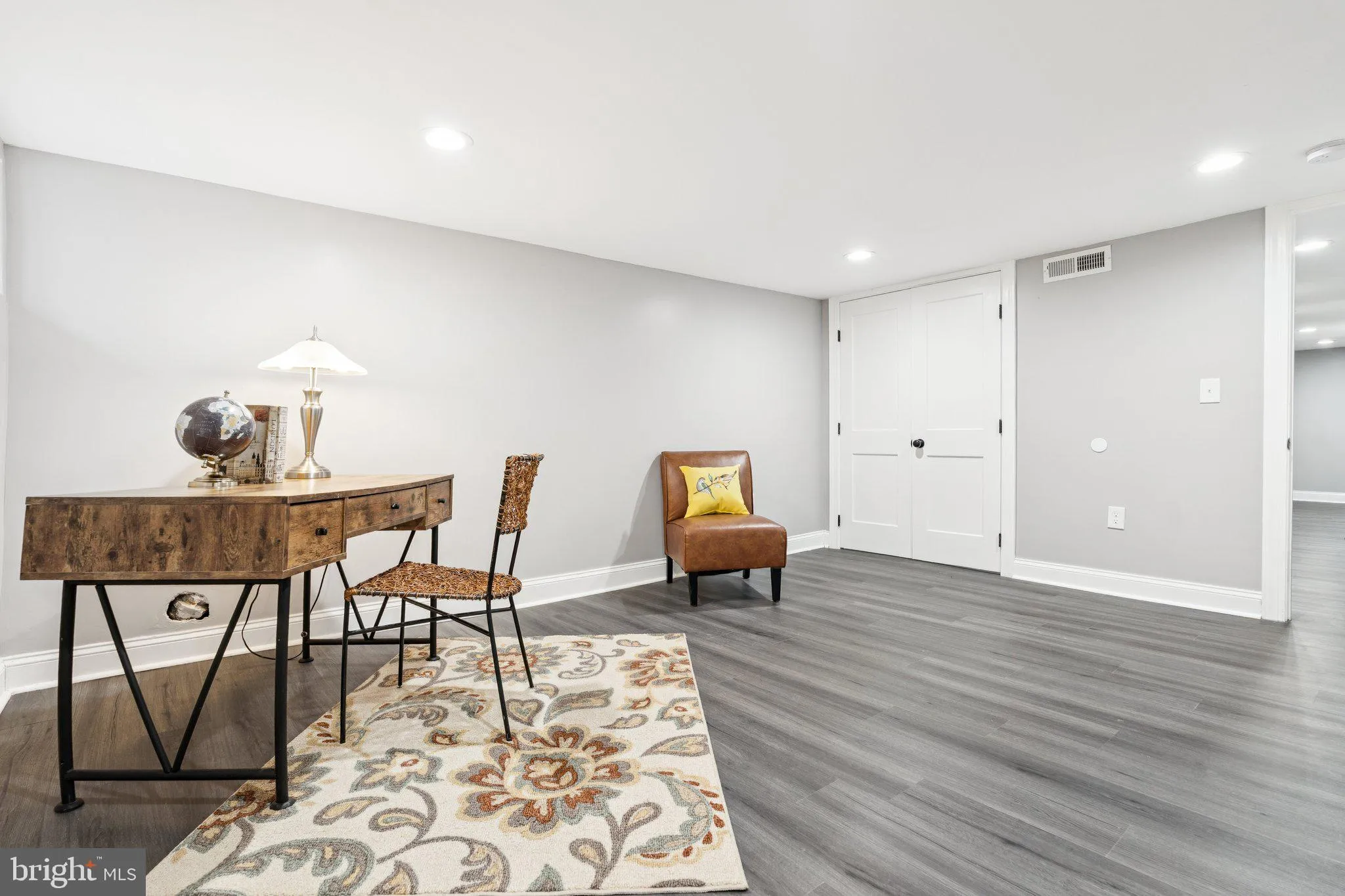 Baltimore, Maryland 21224, United States, 4 Bedrooms Bedrooms, ,3 BathroomsBathrooms,Residential,Pending,184914