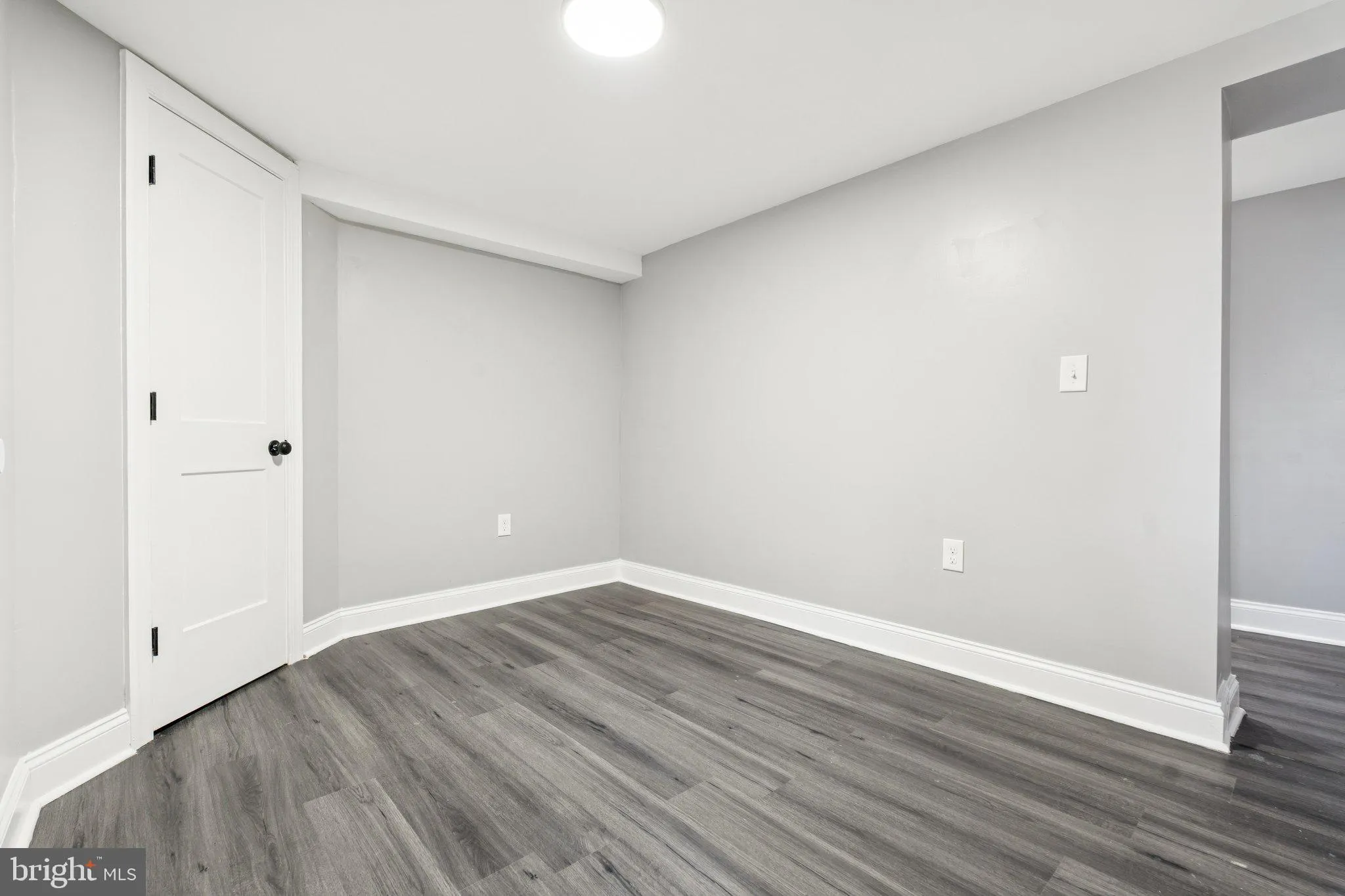 Baltimore, Maryland 21224, United States, 4 Bedrooms Bedrooms, ,3 BathroomsBathrooms,Residential,Pending,184914