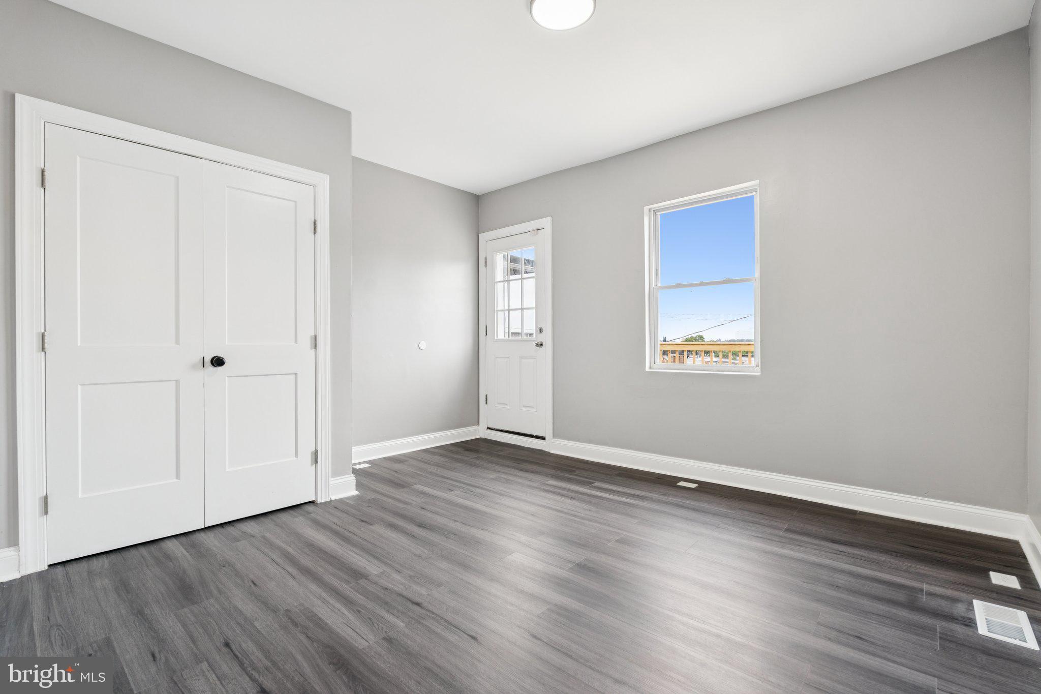 HIGHLANDTOWN - Residential