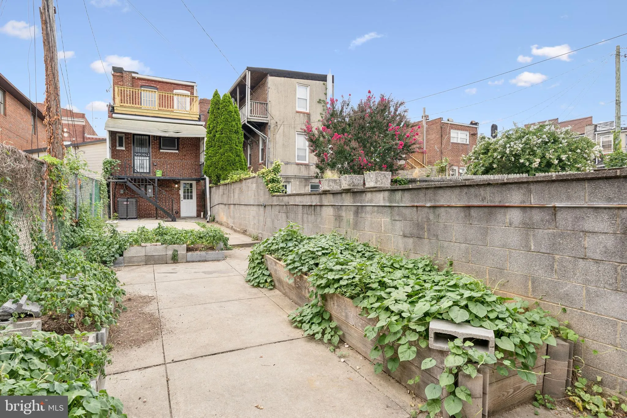 Baltimore, Maryland 21224, United States, 4 Bedrooms Bedrooms, ,3 BathroomsBathrooms,Residential,Pending,184914