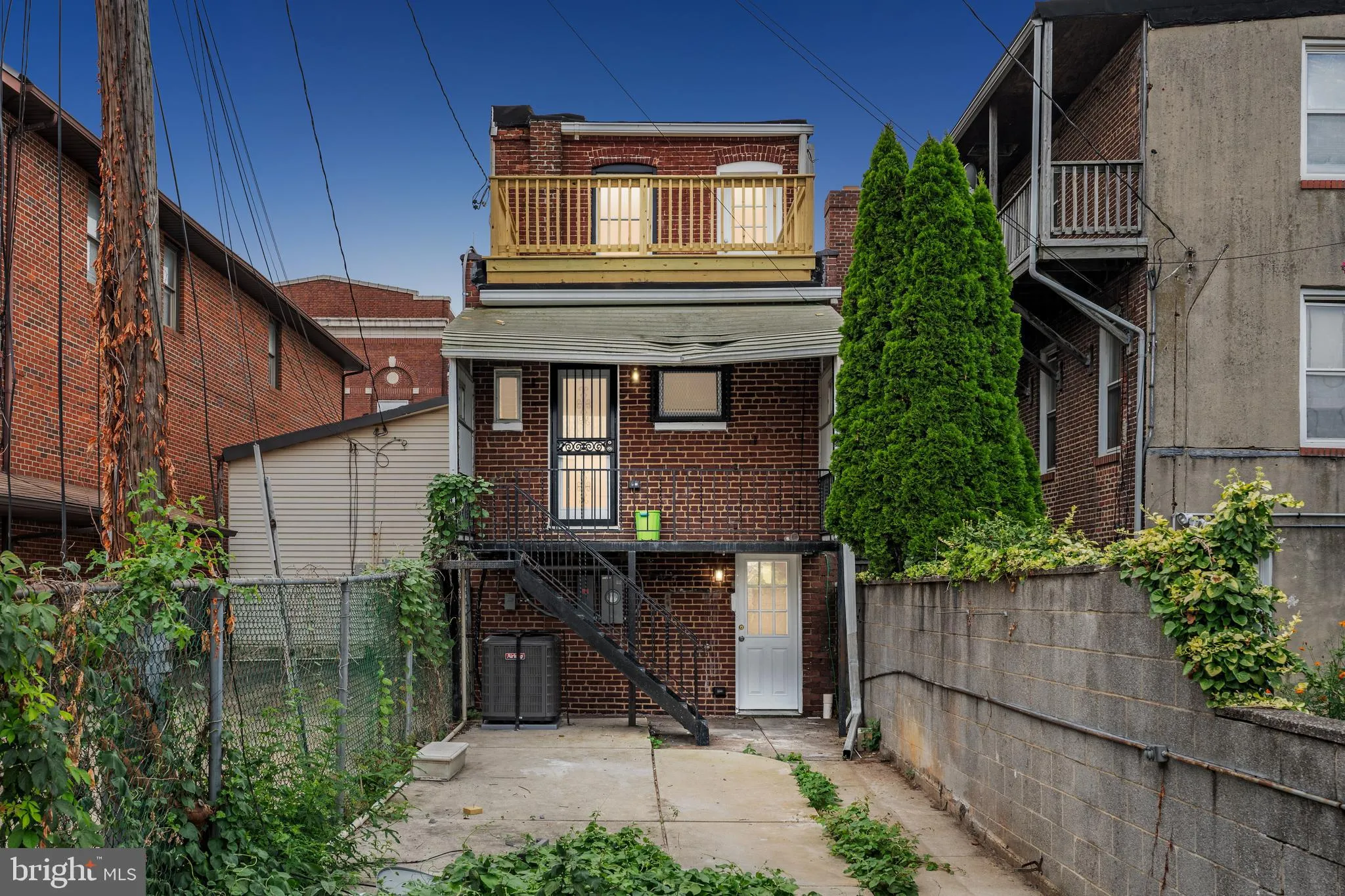 Baltimore, Maryland 21224, United States, 4 Bedrooms Bedrooms, ,3 BathroomsBathrooms,Residential,Pending,184914