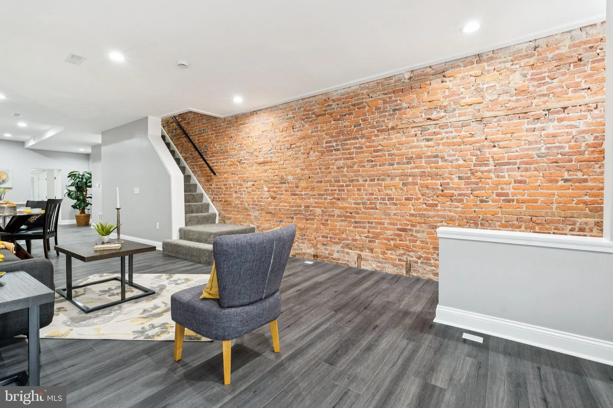 Baltimore, Maryland 21224, United States, 4 Bedrooms Bedrooms, ,3 BathroomsBathrooms,Residential,Pending,184914