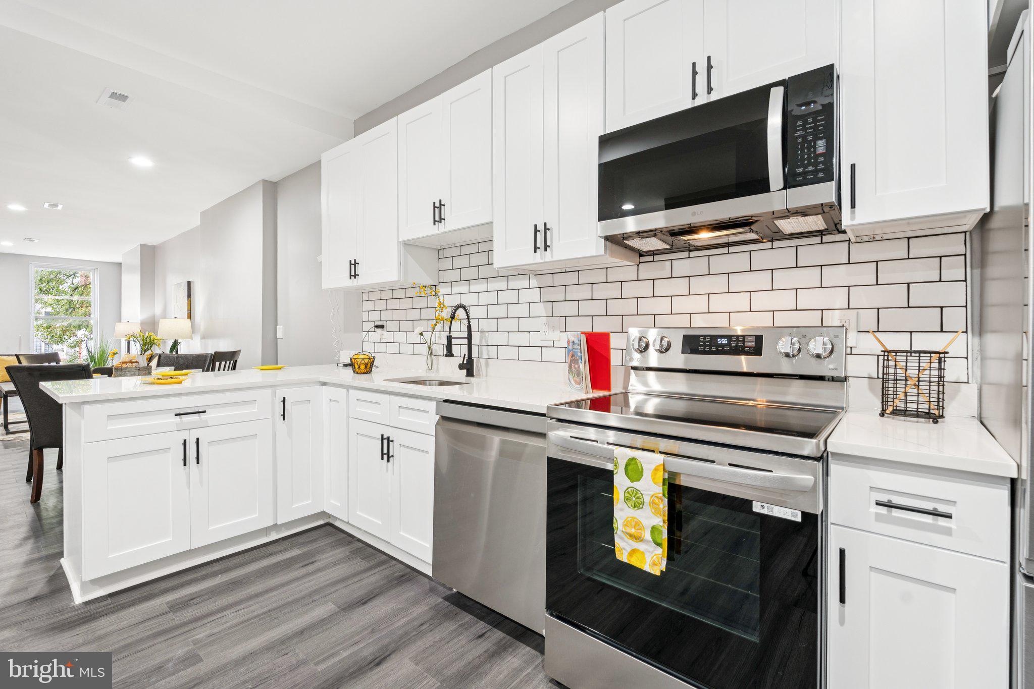 HIGHLANDTOWN - Residential