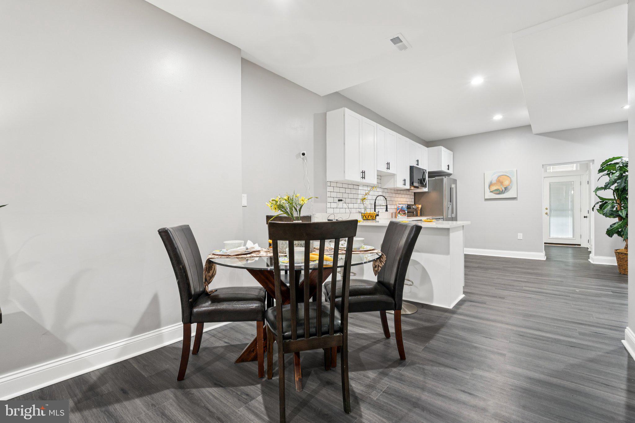 HIGHLANDTOWN - Residential