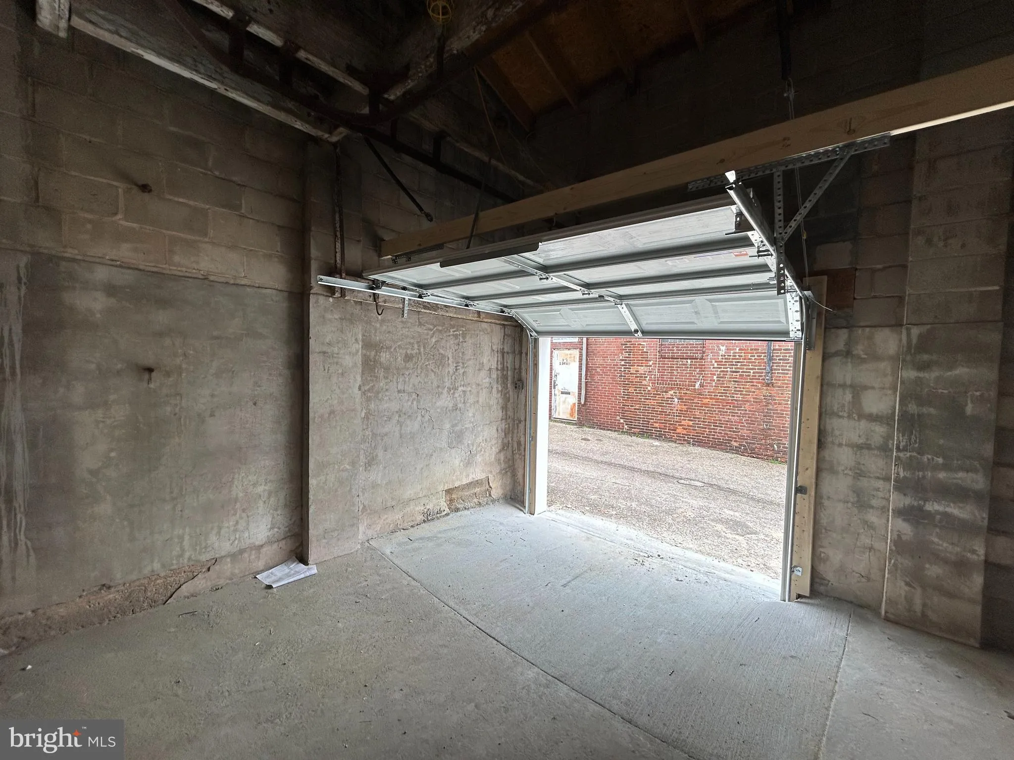 Baltimore, Maryland 21224, United States, 4 Bedrooms Bedrooms, ,3 BathroomsBathrooms,Residential,Pending,184914