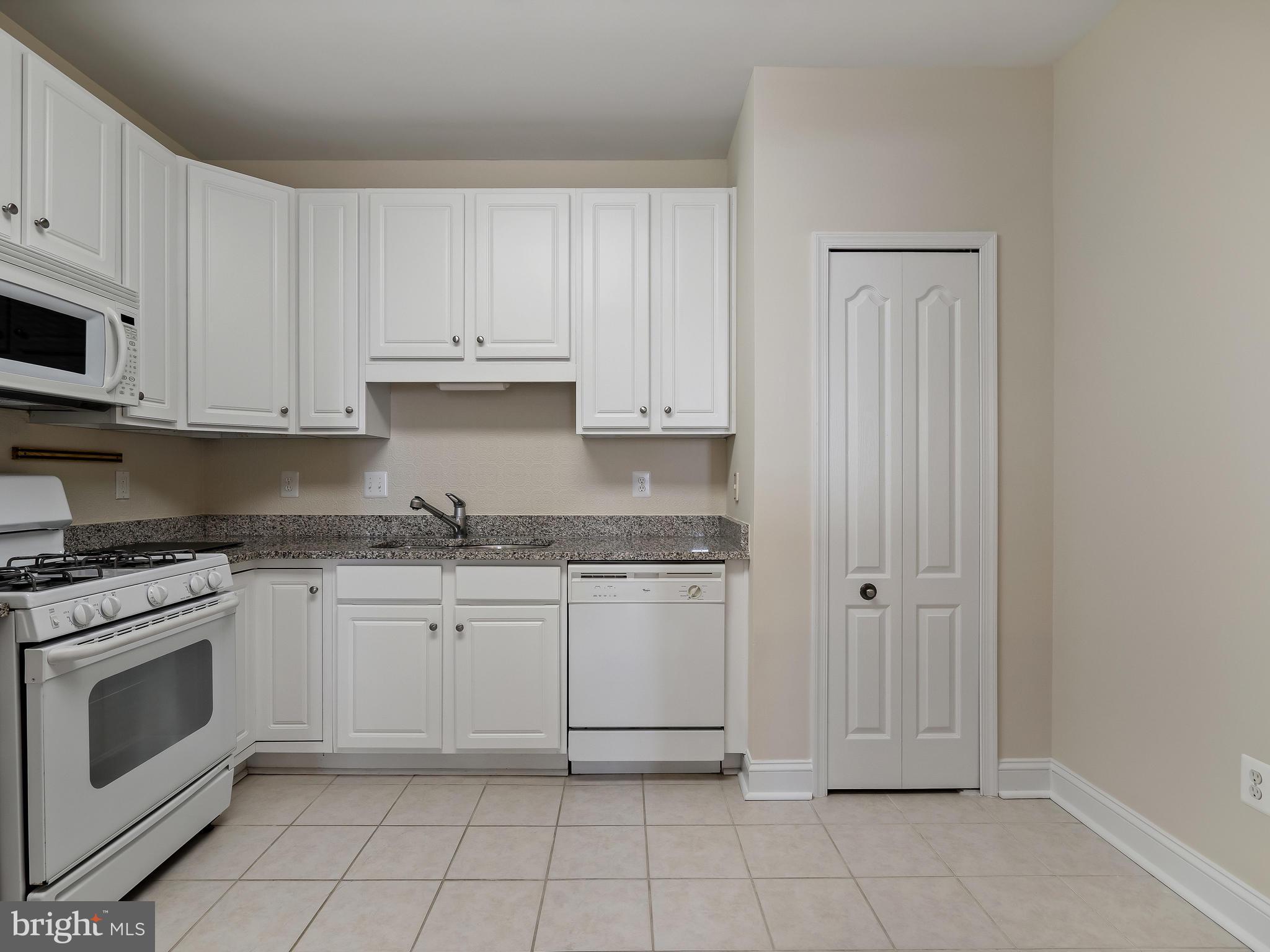 WAVERLY WOODS - Residential Lease