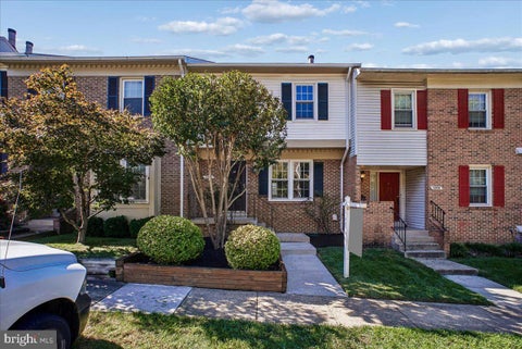 Photo of 5908 Ambassador Way, ALEXANDRIA, VA 22310 (MLS # VAFX2345334)