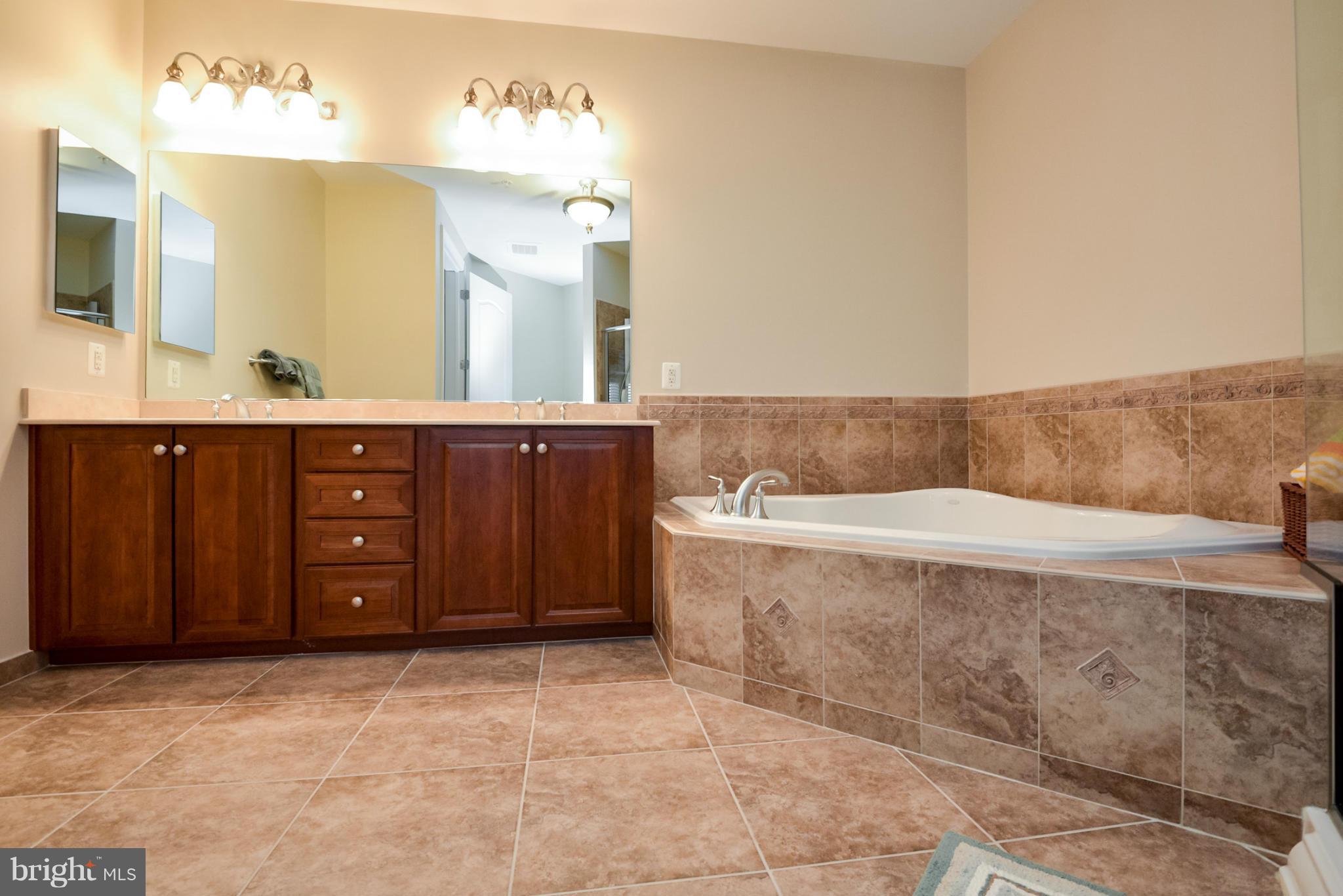 ANNAPOLIS TOWNE CENTRE - Residential