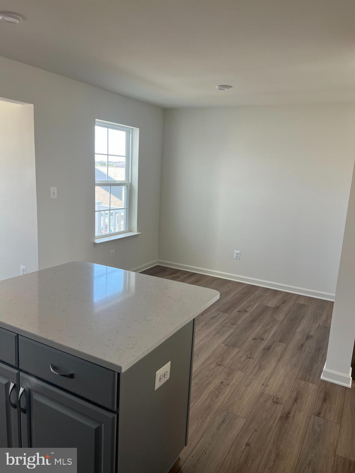 OVERLOOK AT RIVERSIDE TOWNHOMES - Residential Lease