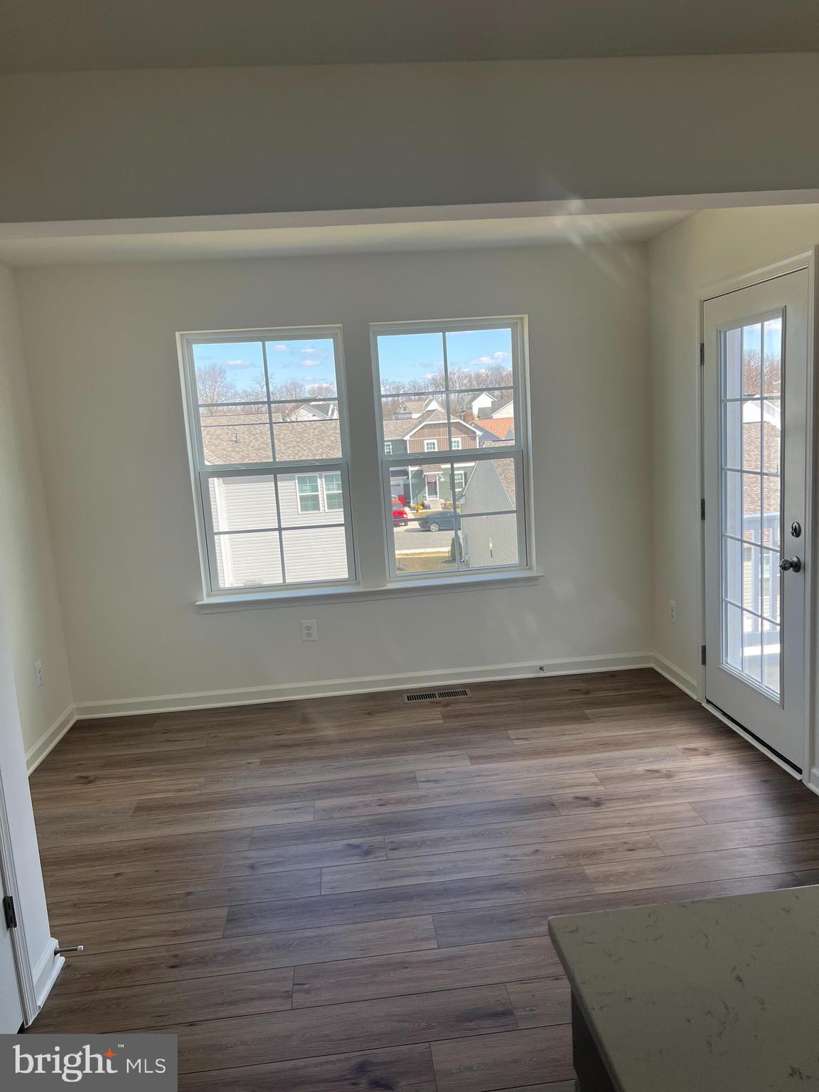 OVERLOOK AT RIVERSIDE TOWNHOMES - Residential Lease