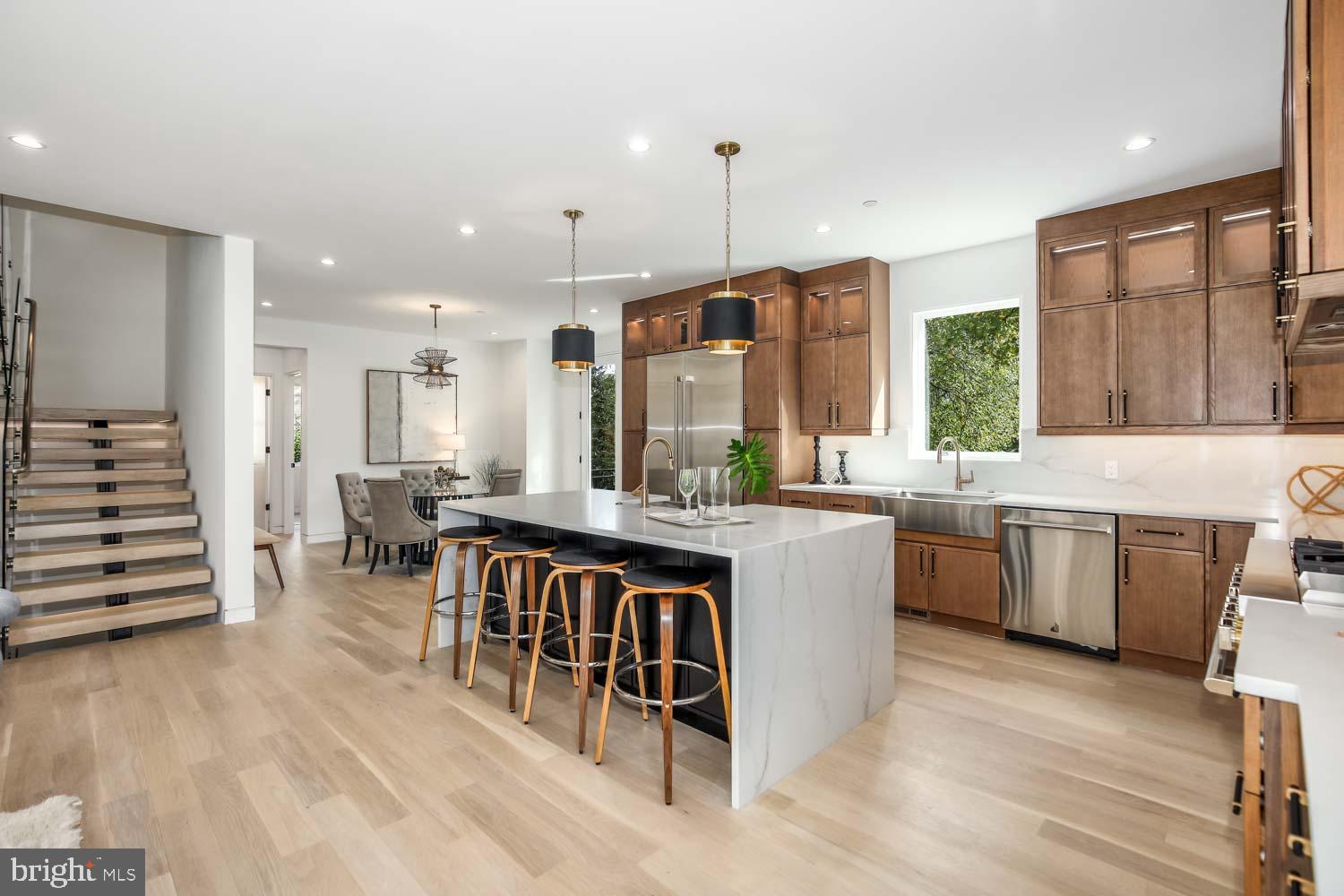 GLEN MAR PARK - Residential