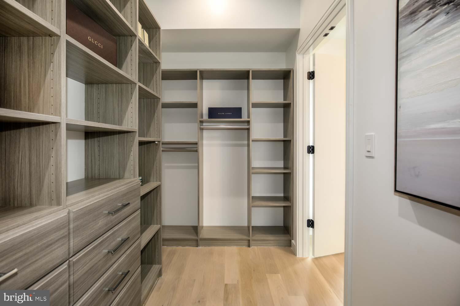 GLEN MAR PARK - Residential