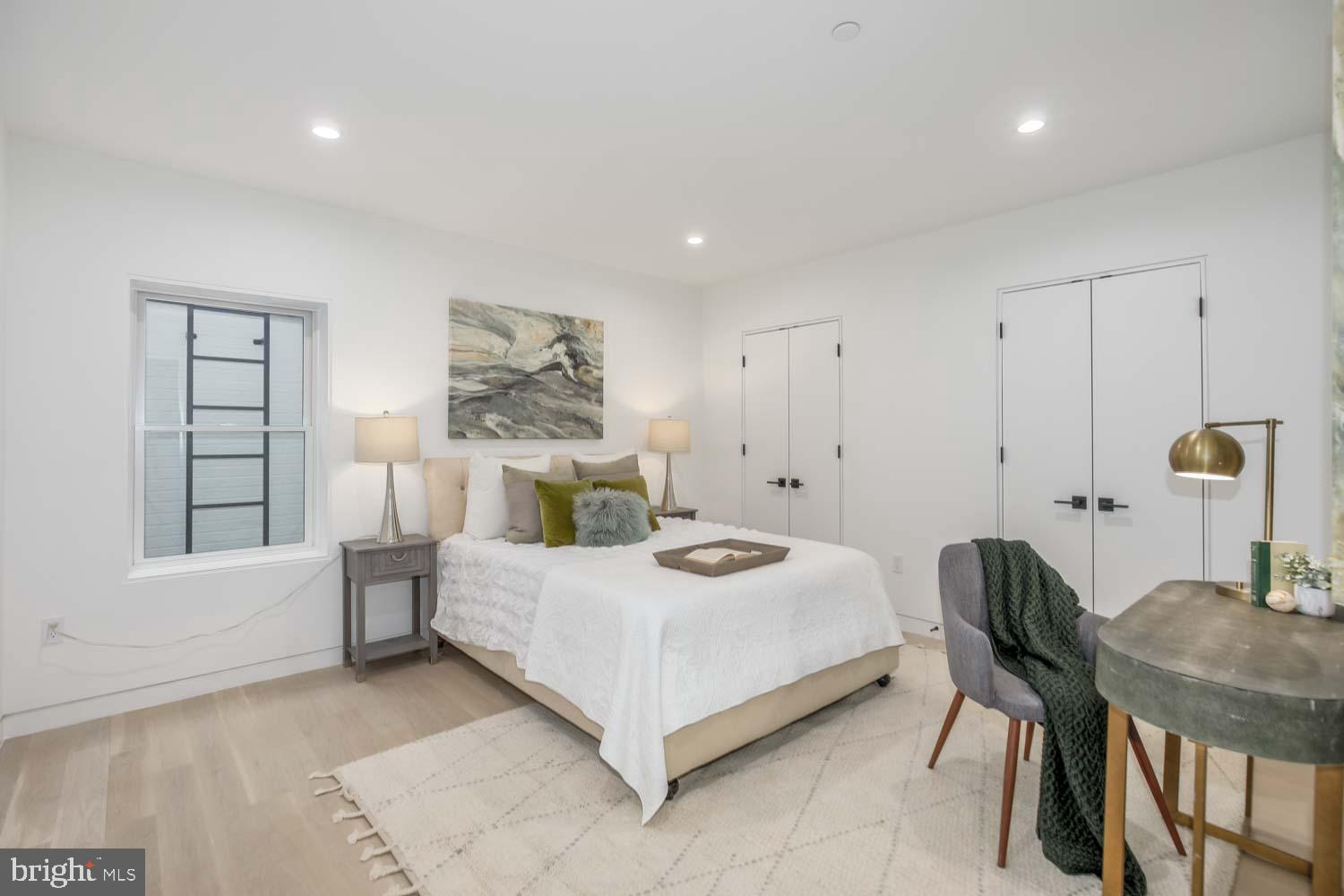 GLEN MAR PARK - Residential