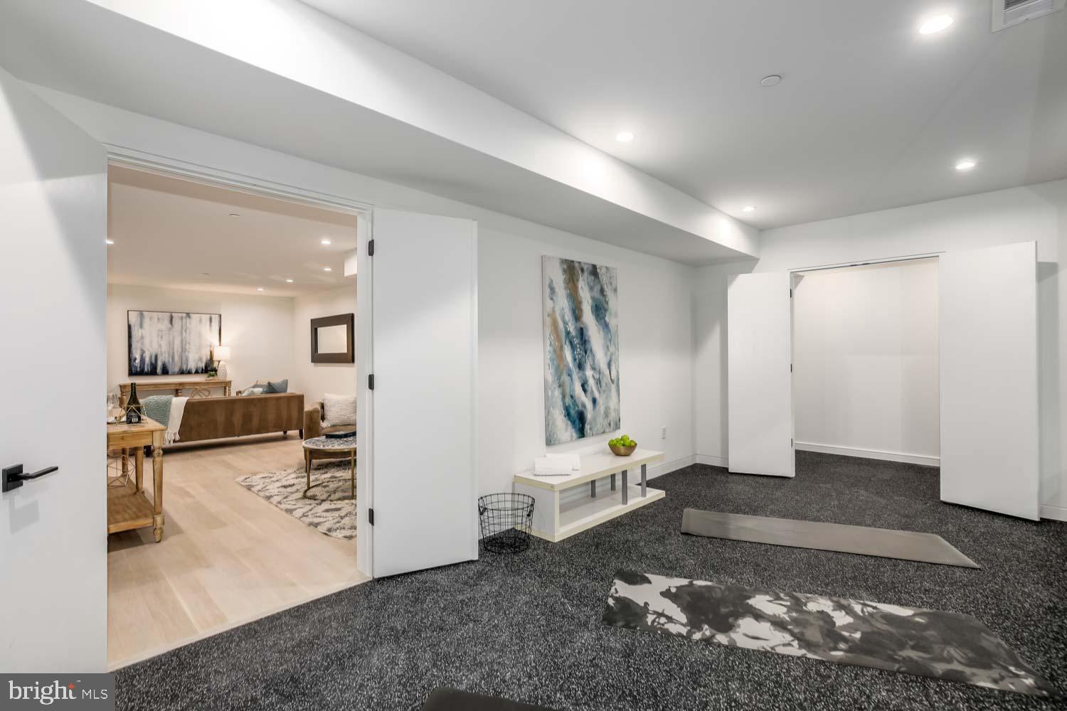 GLEN MAR PARK - Residential