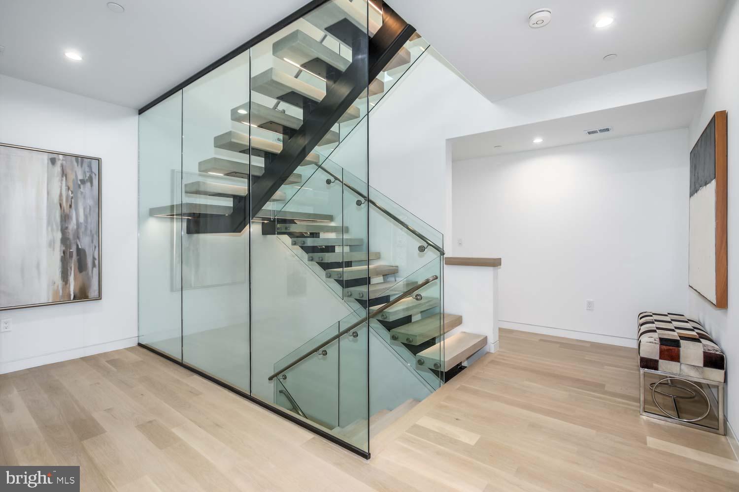 GLEN MAR PARK - Residential