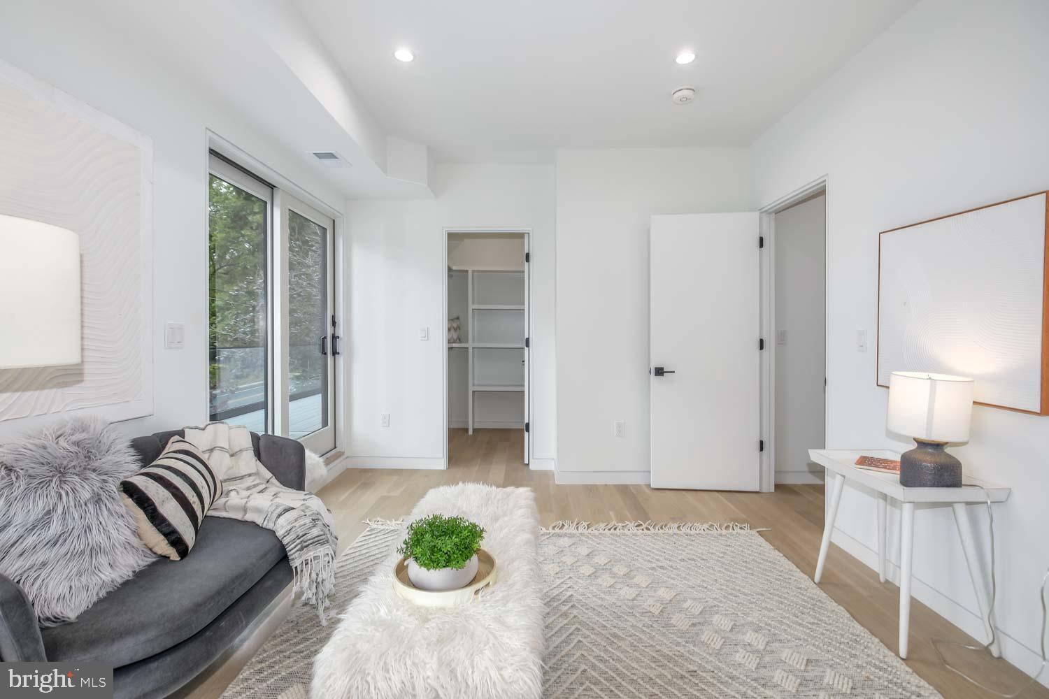 GLEN MAR PARK - Residential